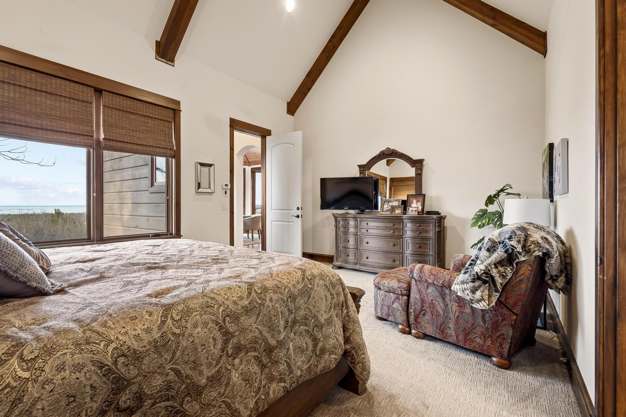 220 Oak Hills Drive