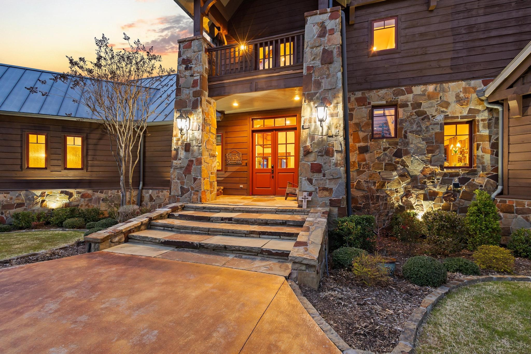 220 Oak Hills Drive
