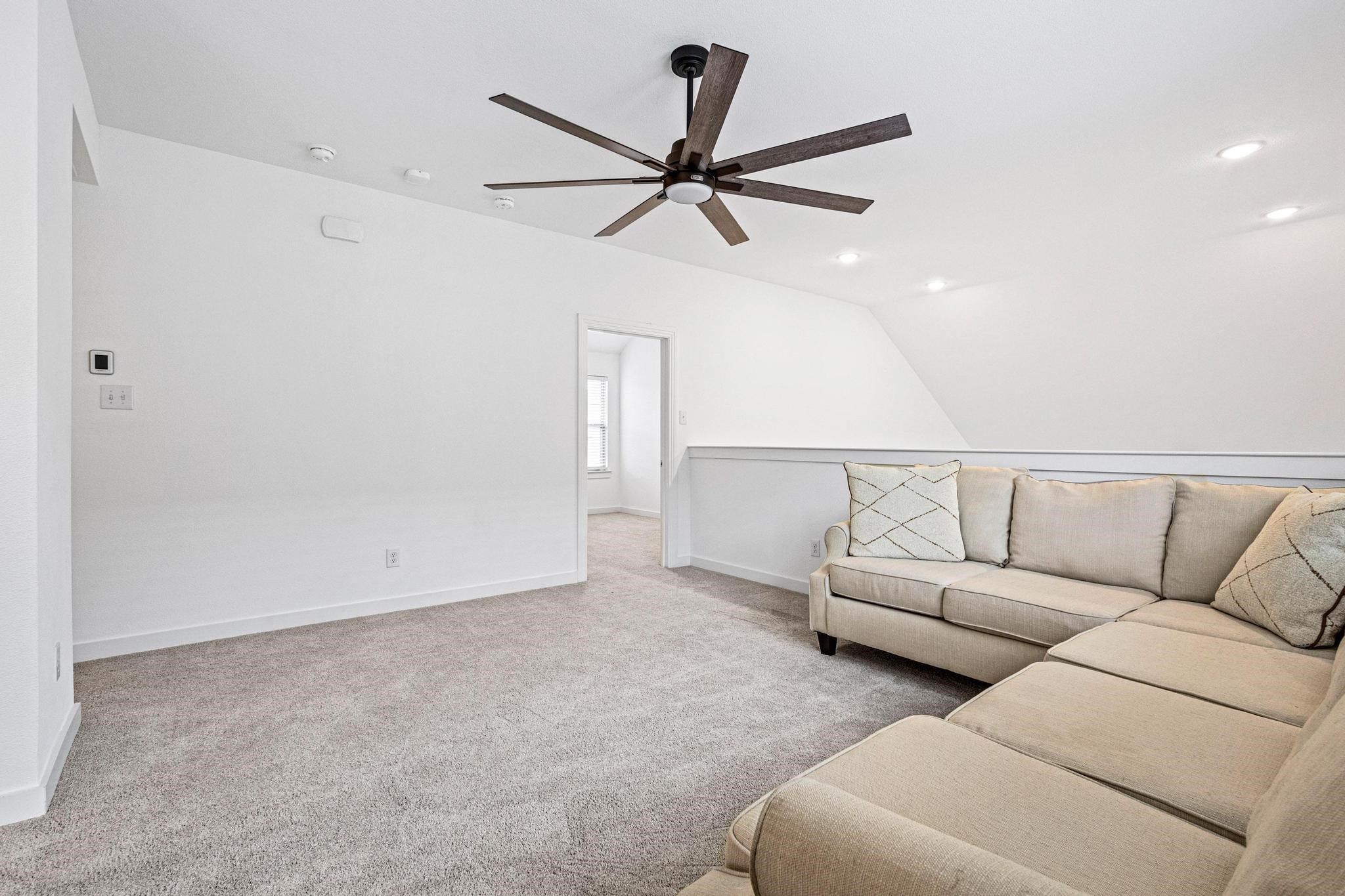 3952 Oak Creek Circle