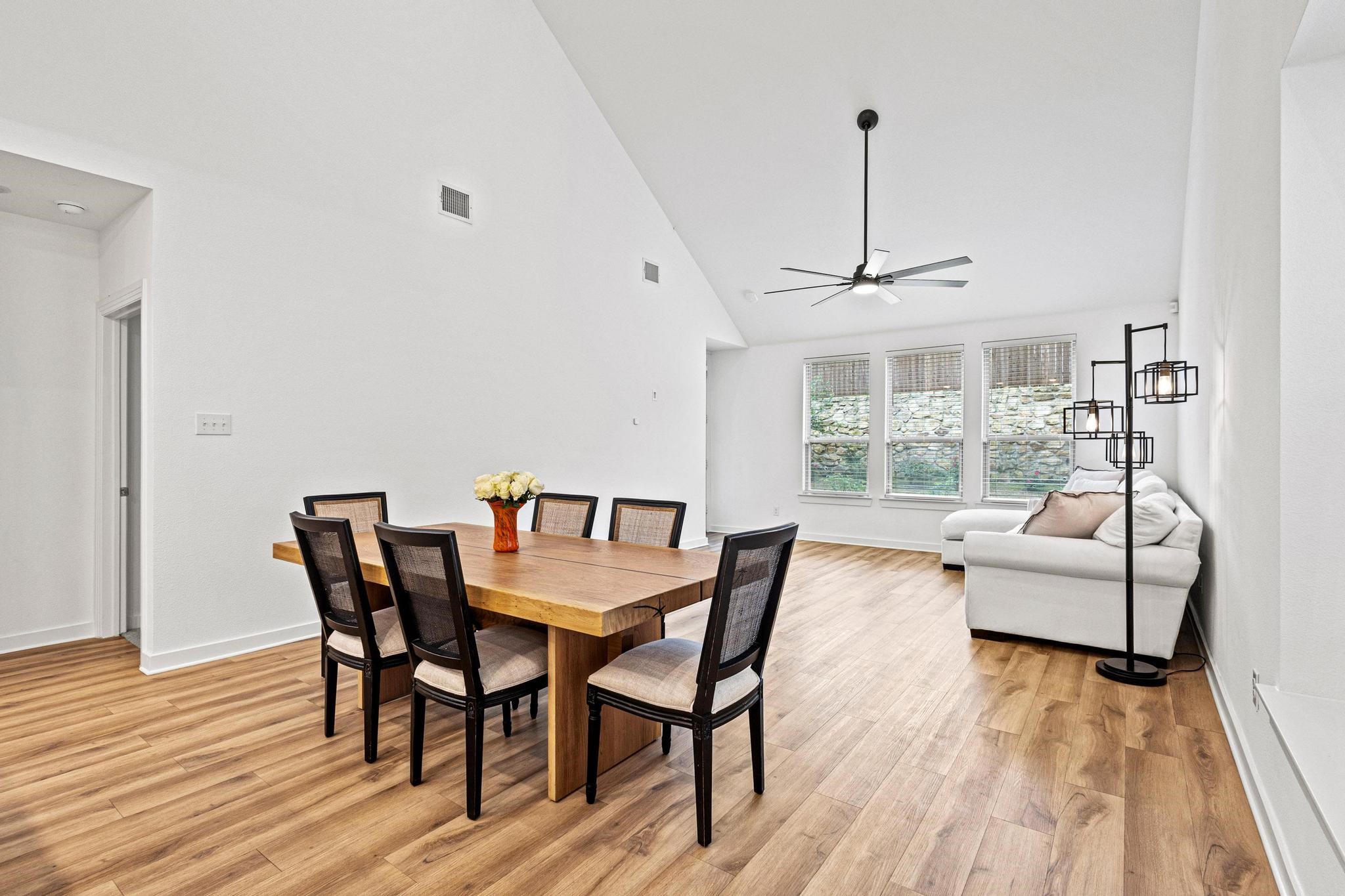 3952 Oak Creek Circle