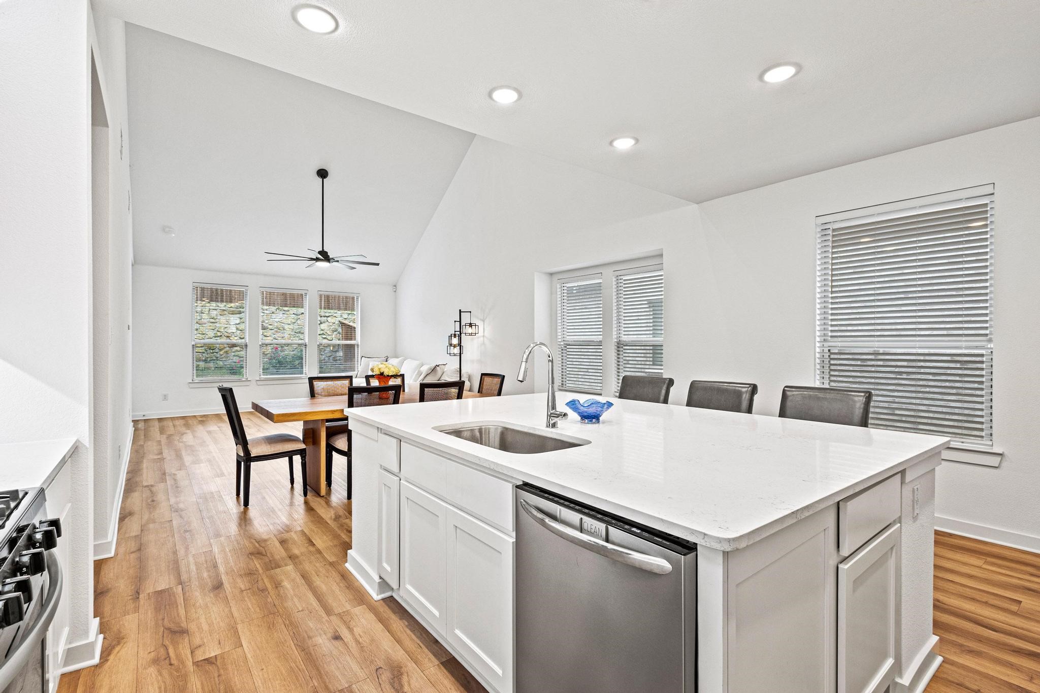 3952 Oak Creek Circle