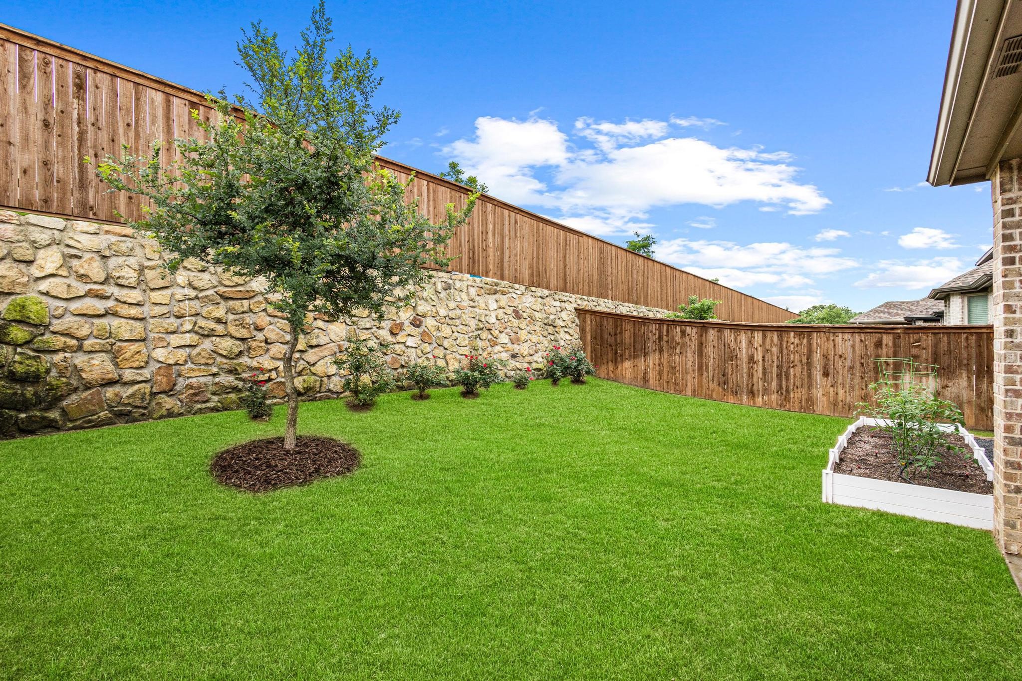 3952 Oak Creek Circle