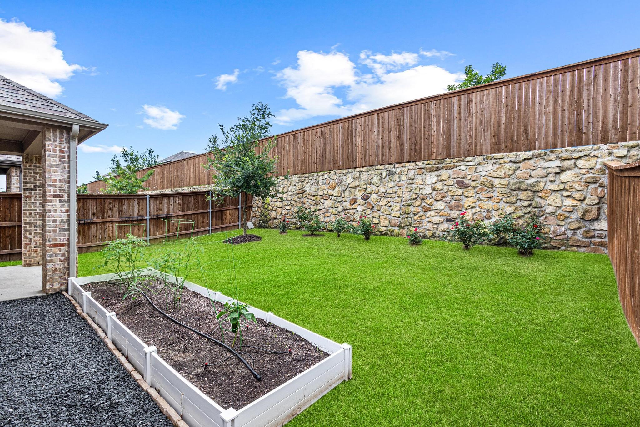3952 Oak Creek Circle