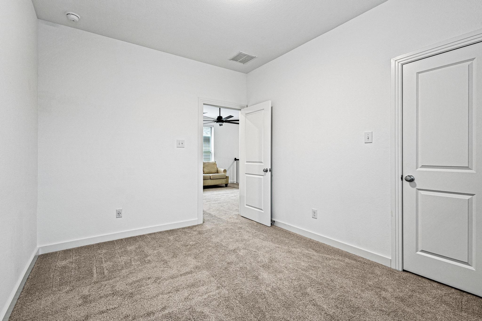 3952 Oak Creek Circle