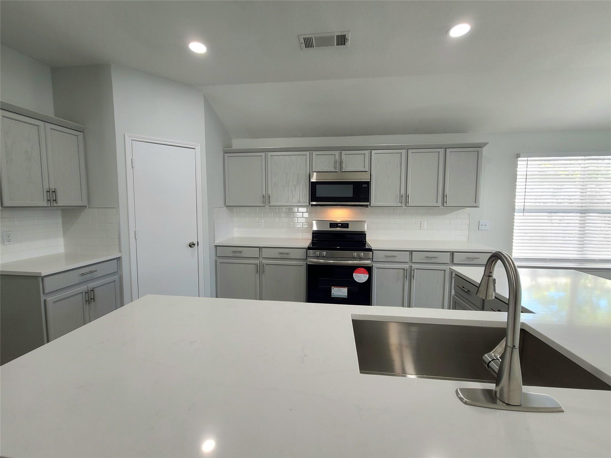 1405 Pheasant Drive