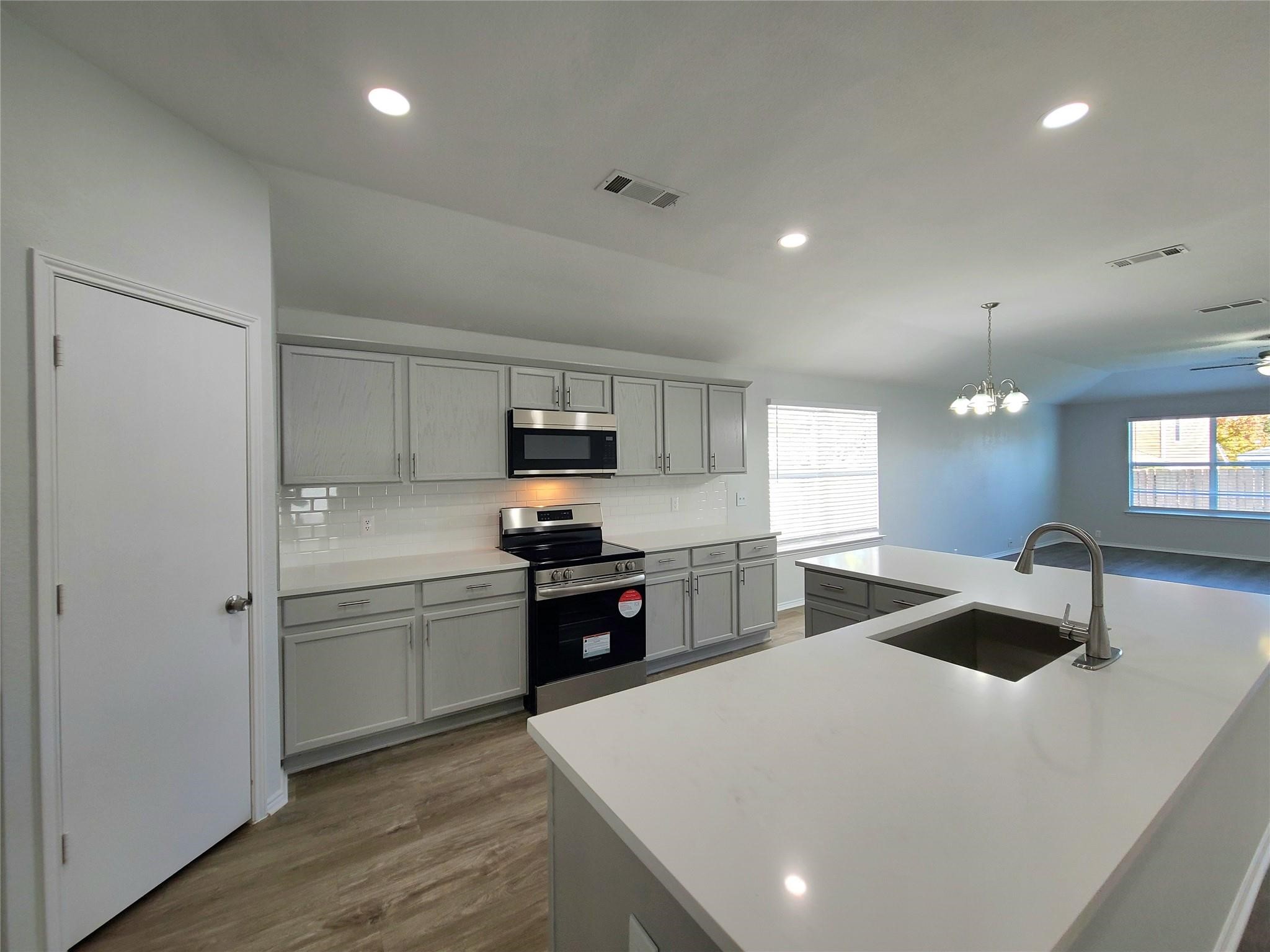 1405 Pheasant Drive