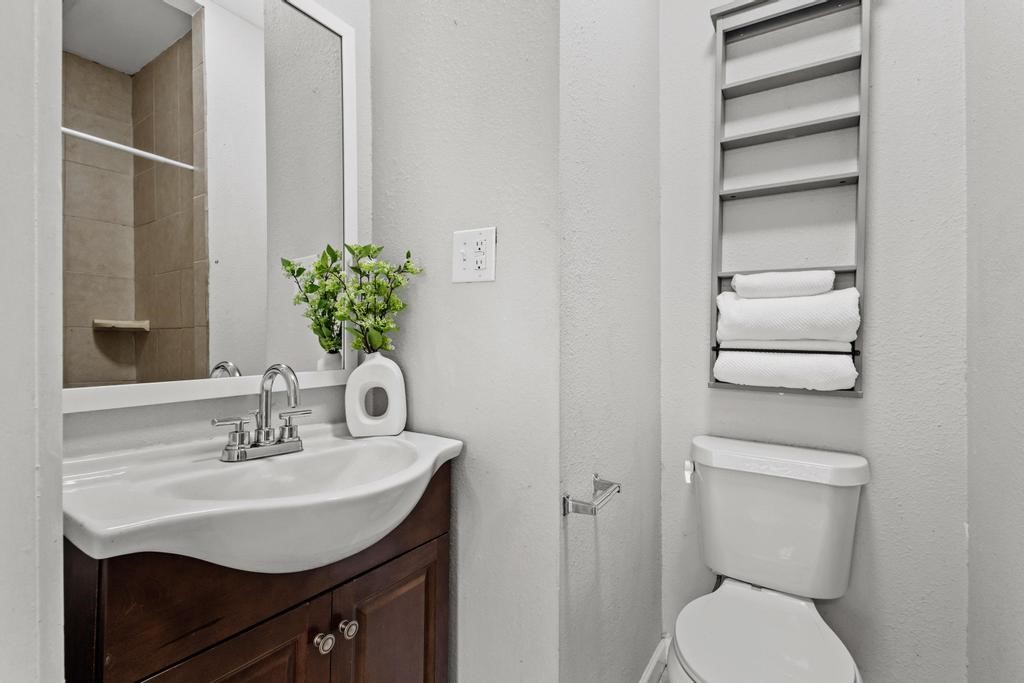 1310 W Morton Street