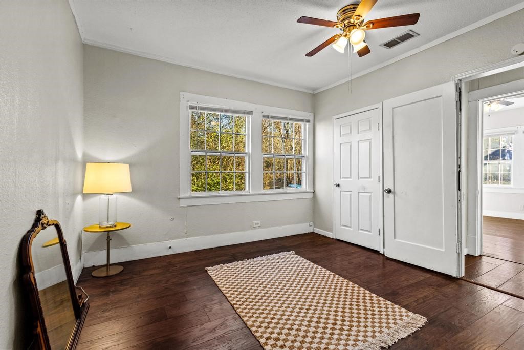 1310 W Morton Street