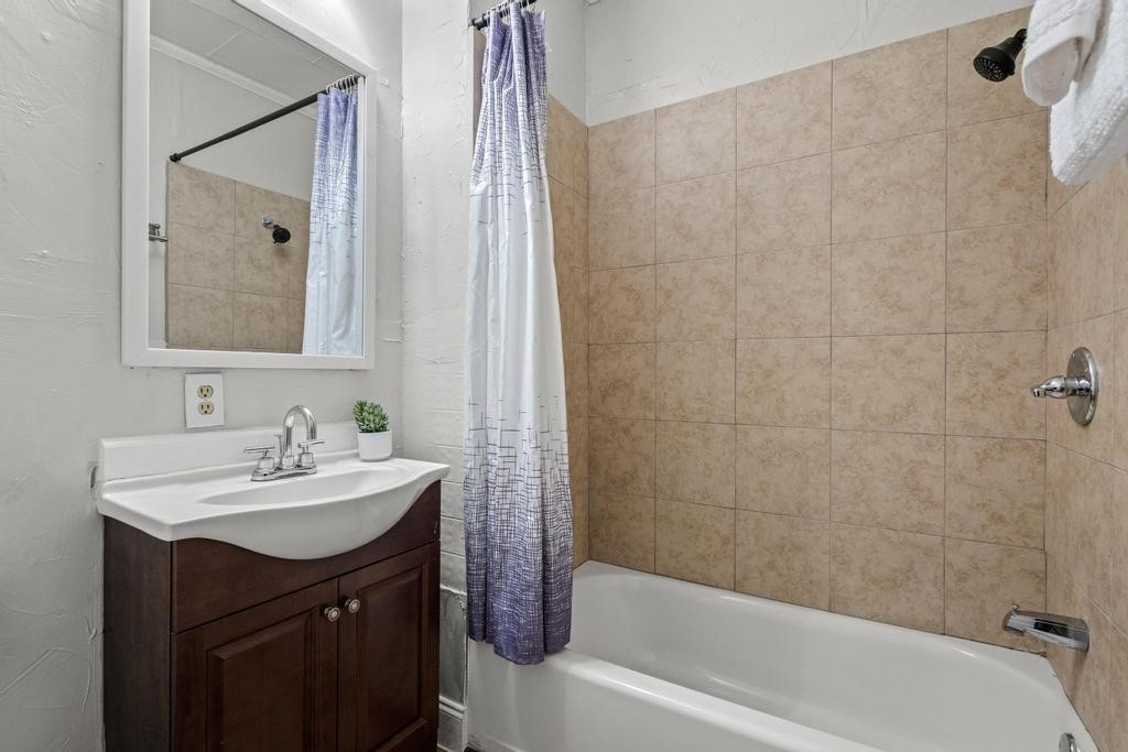 1310 W Morton Street