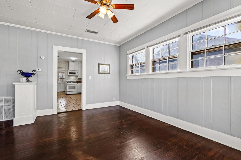 1310 W Morton Street