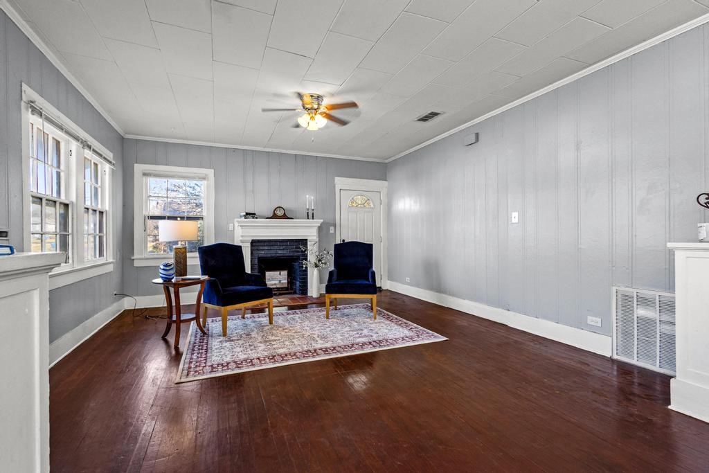 1310 W Morton Street