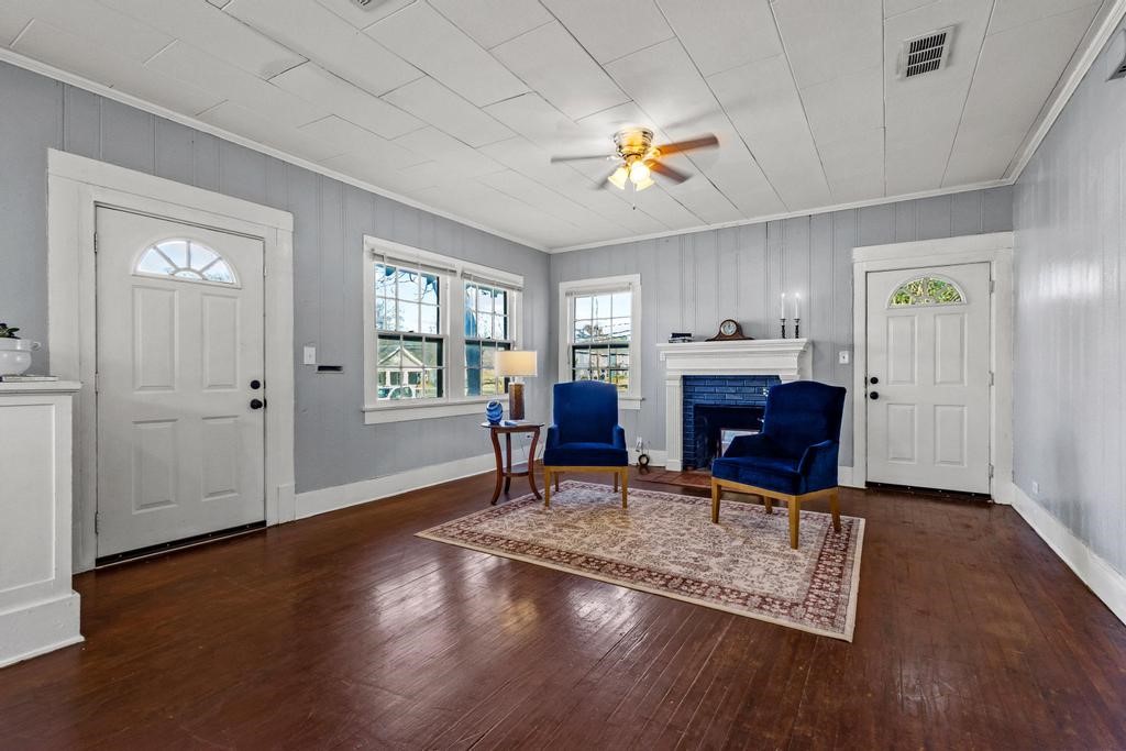 1310 W Morton Street