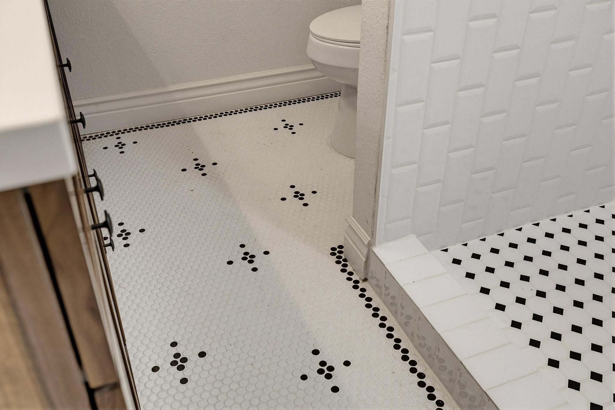 1112 S Travis Street