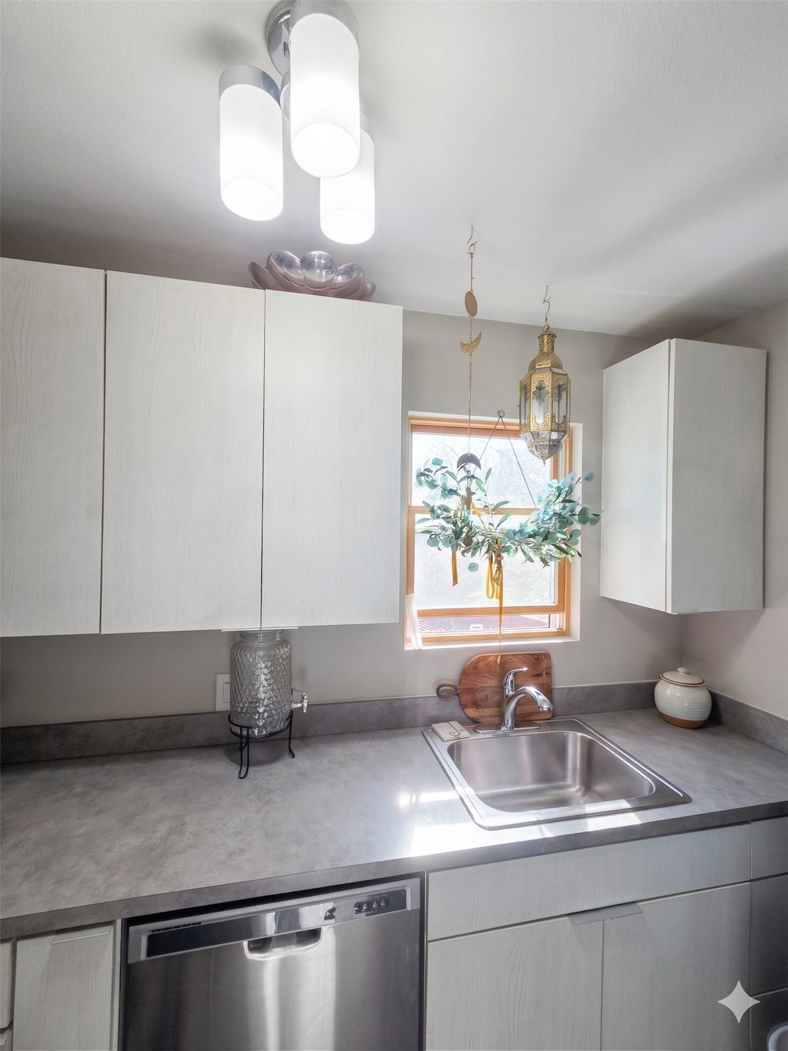 831 S French Avenue 1