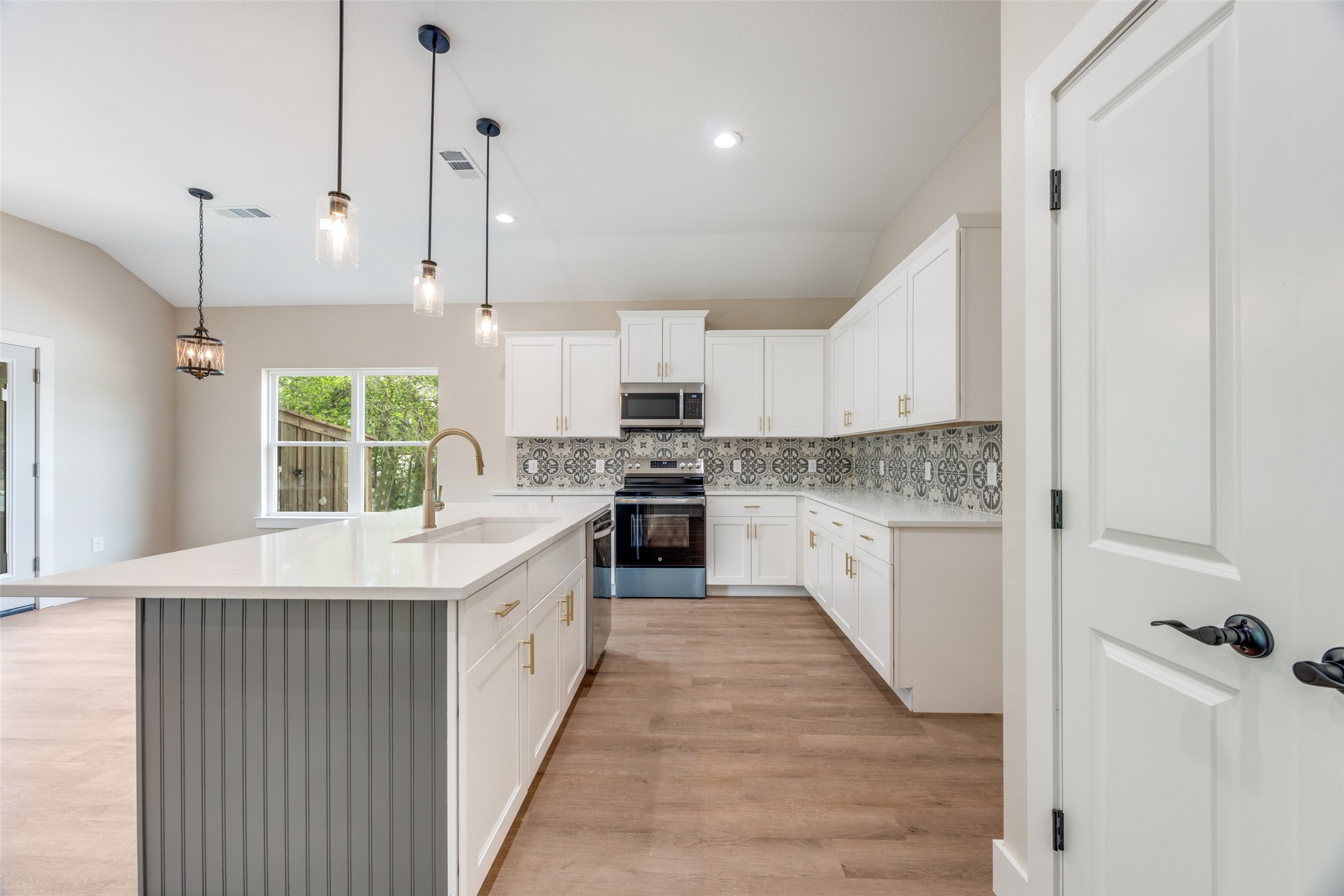 113 Iron Horse Lane