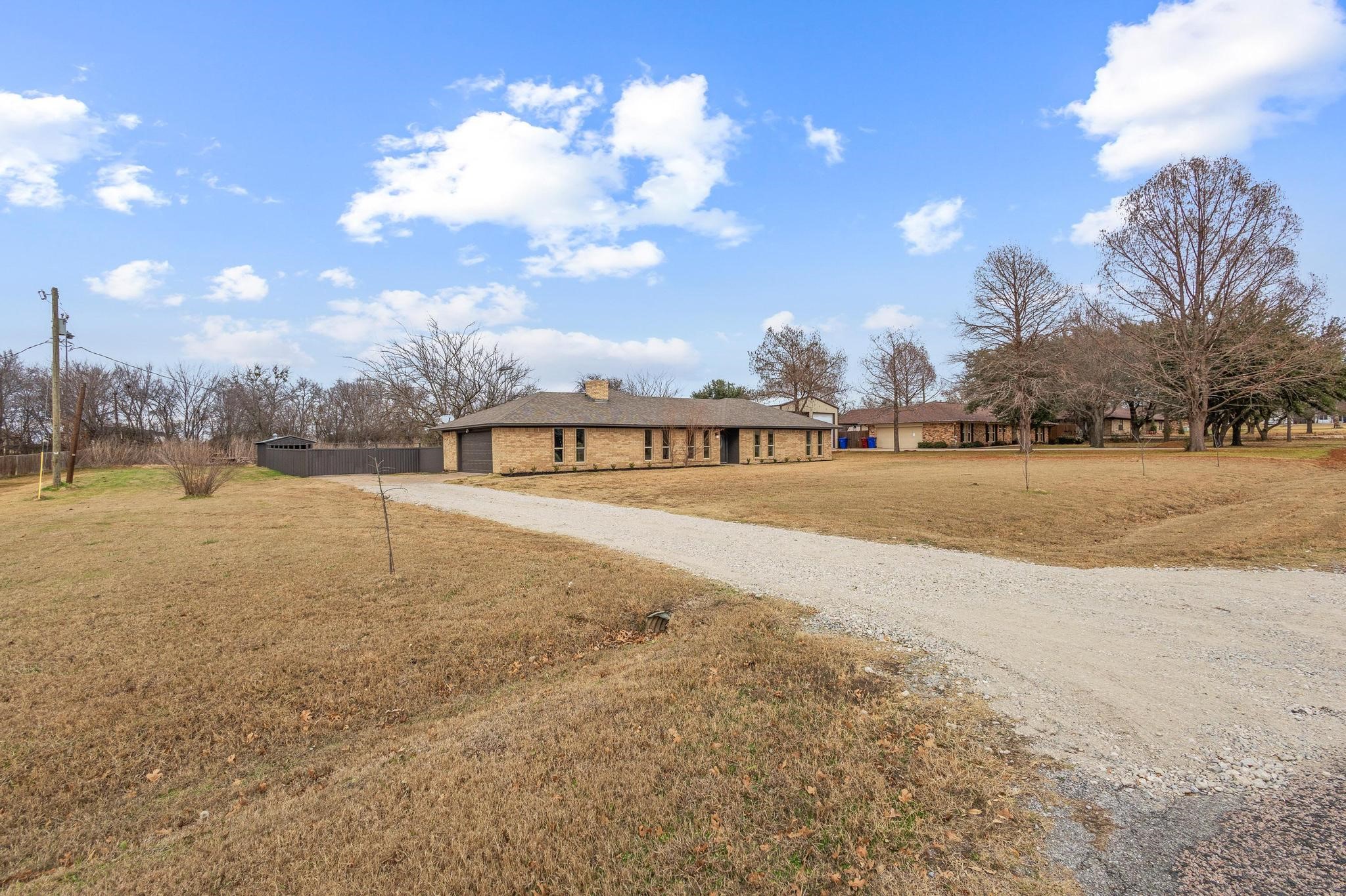3327 Carriage Circle