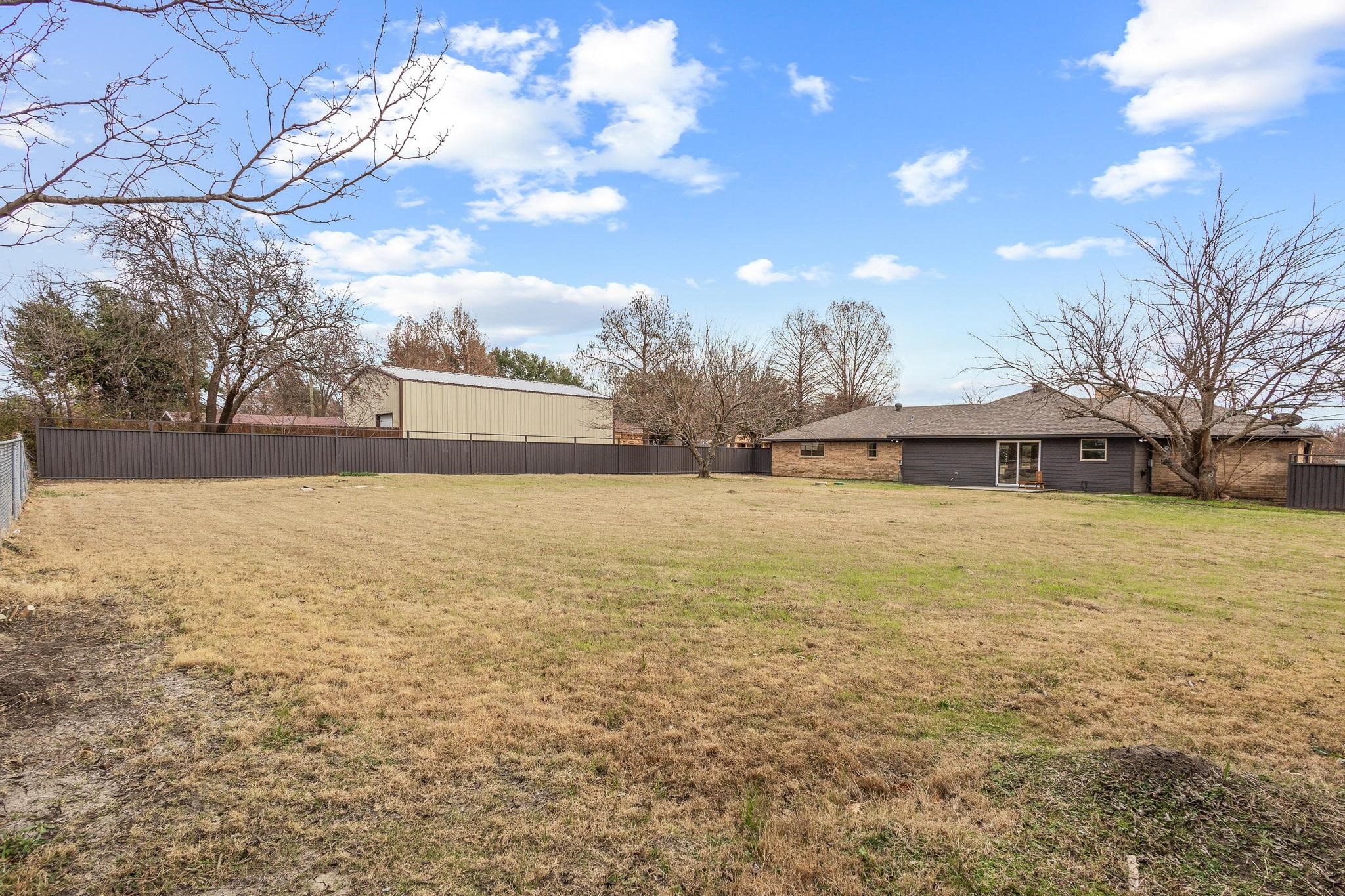 3327 Carriage Circle
