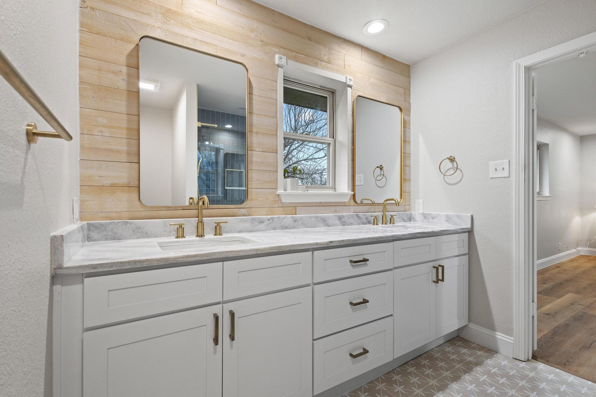 3327 Carriage Circle