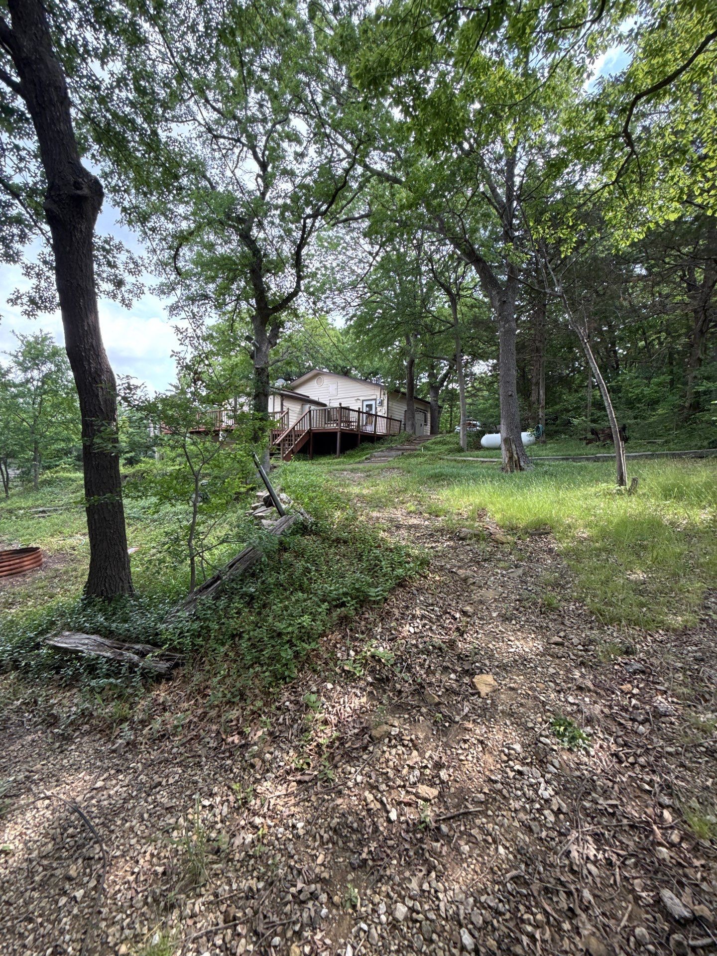 953 Tanglewood Trail