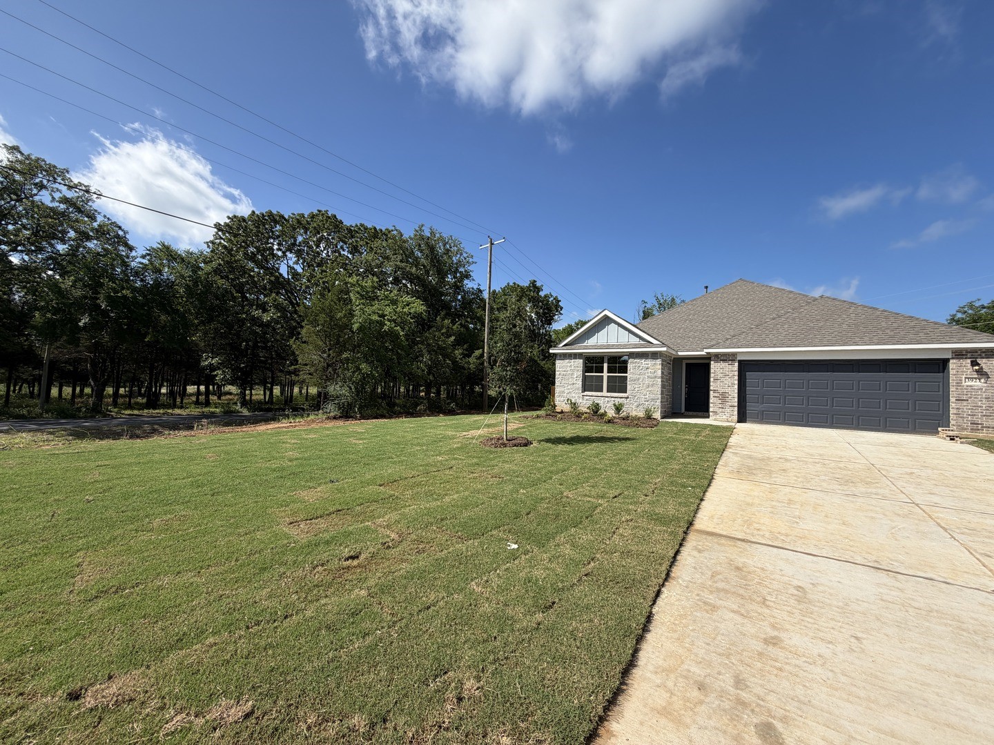 3927 Rose Hill Court