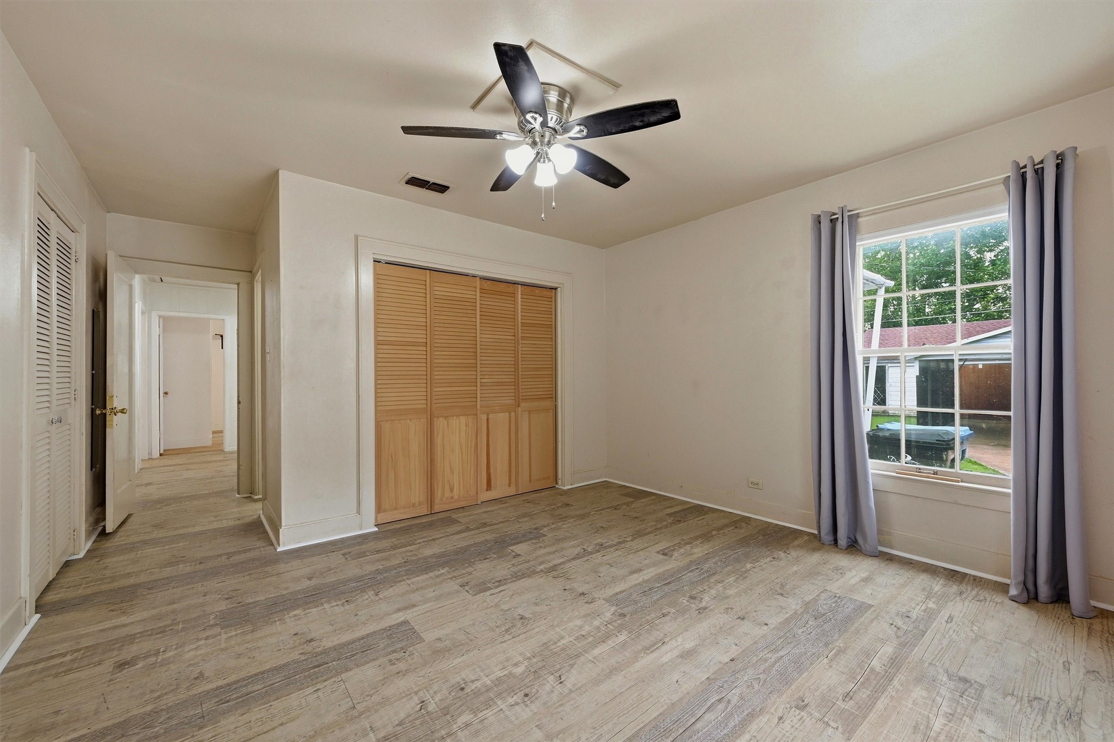 520 W Acheson Street