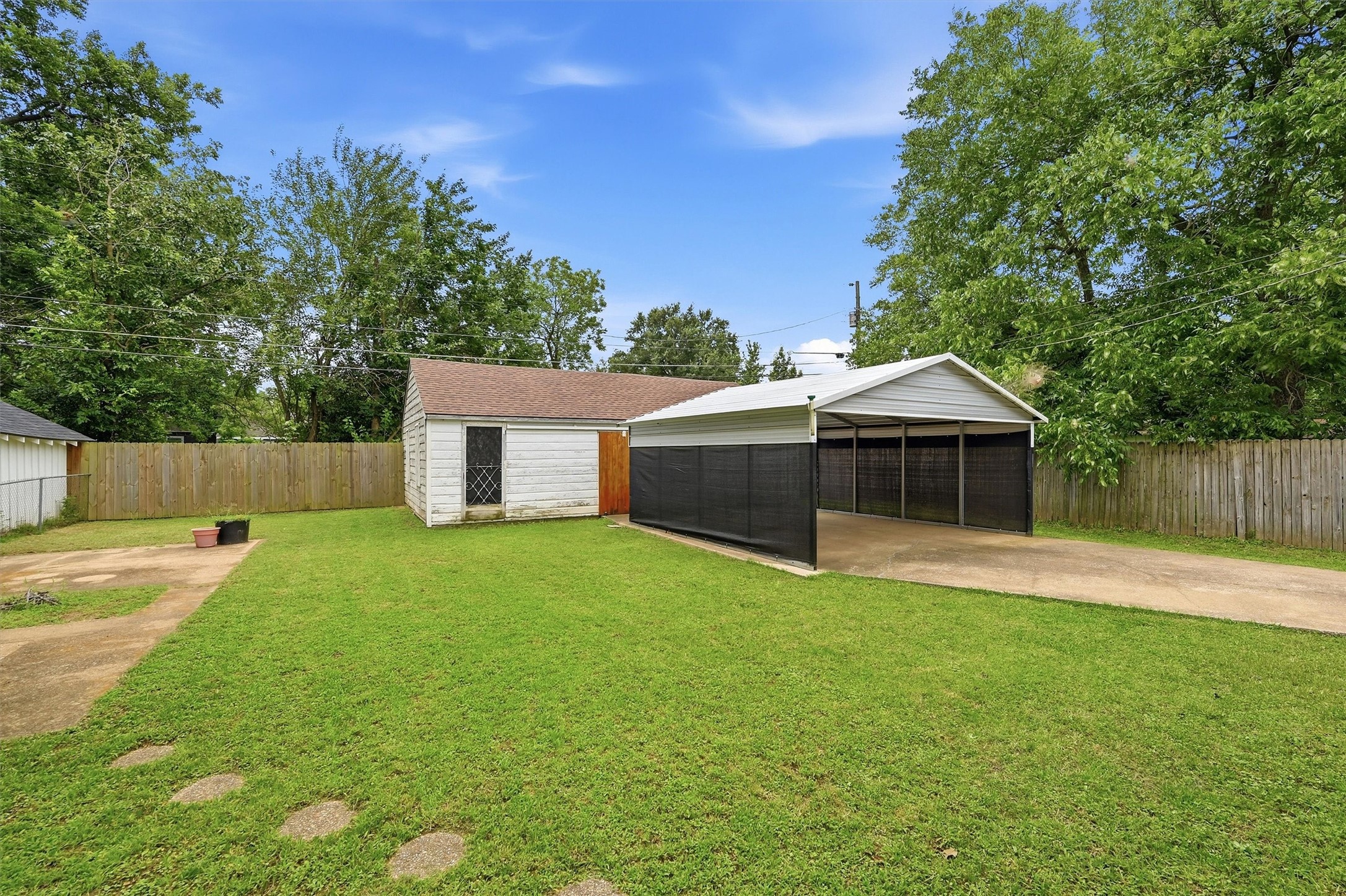 520 W Acheson Street