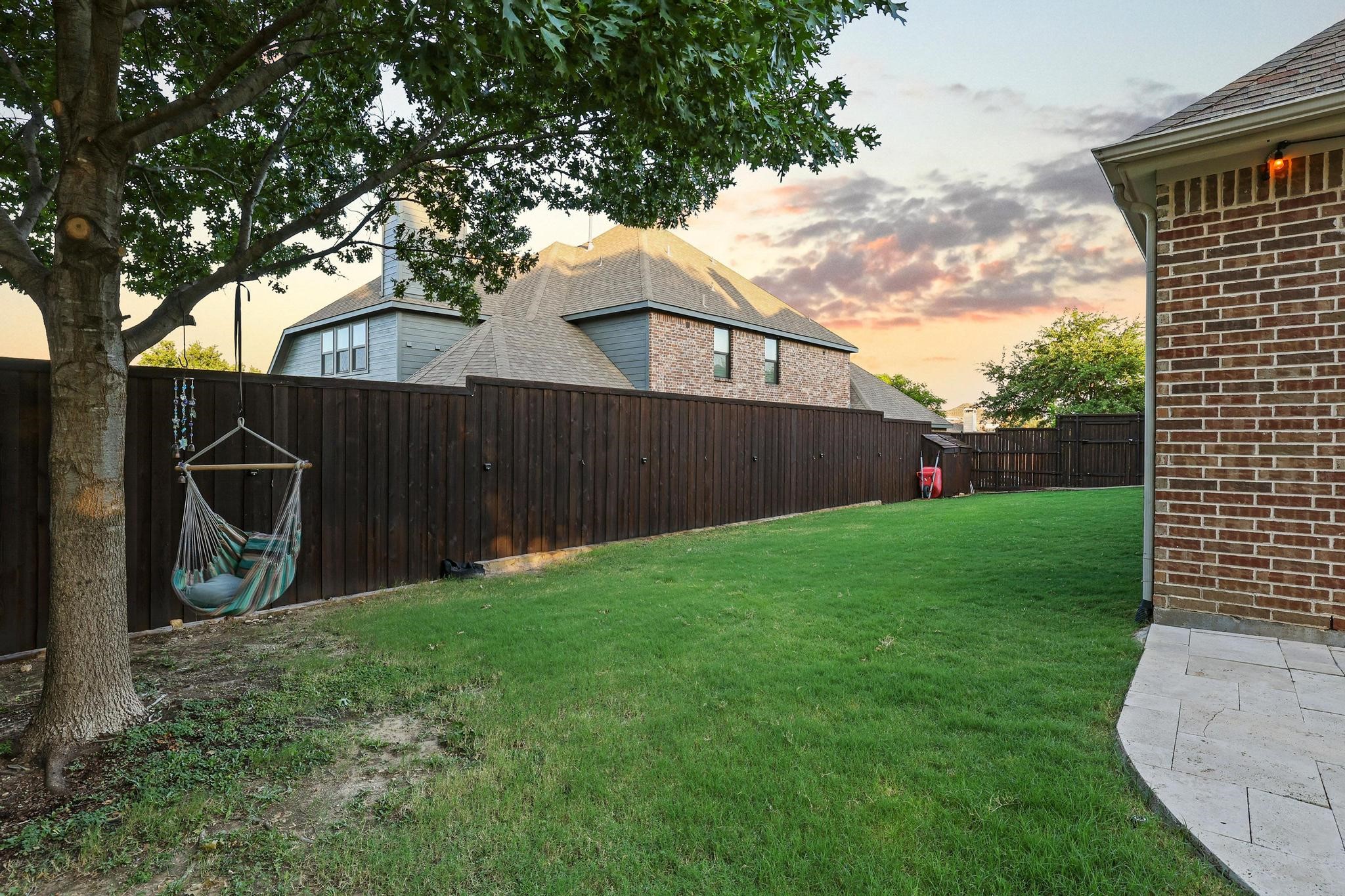 1141 White Crest Lane