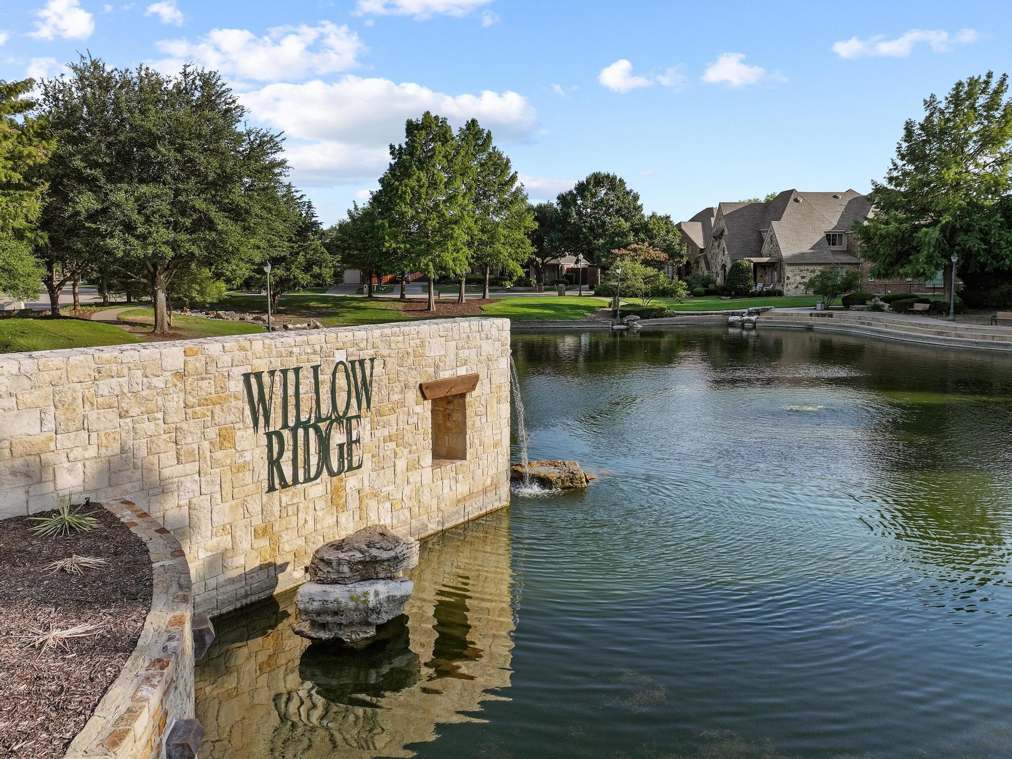1141 White Crest Lane