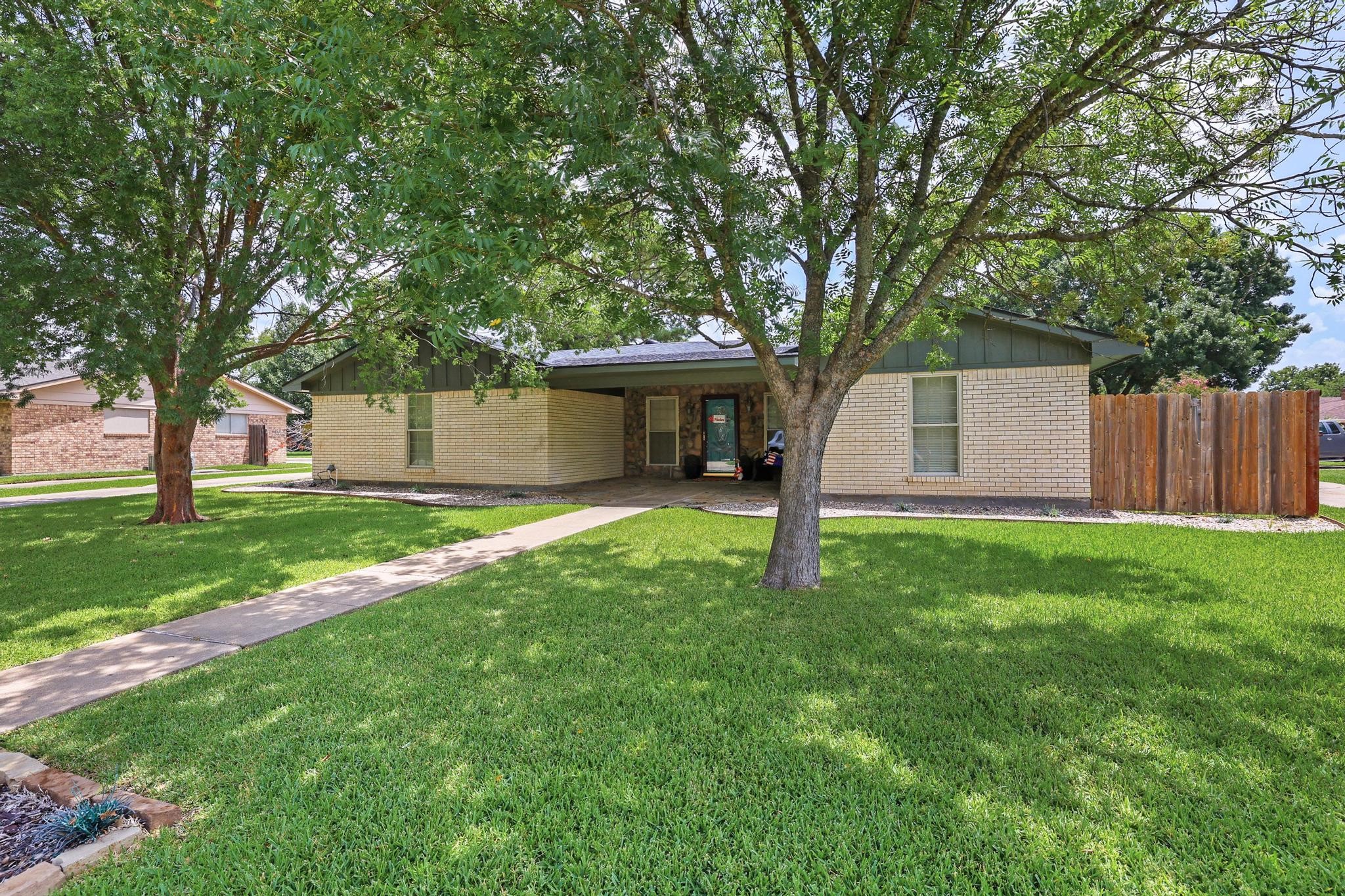 3119 Mimosa Drive