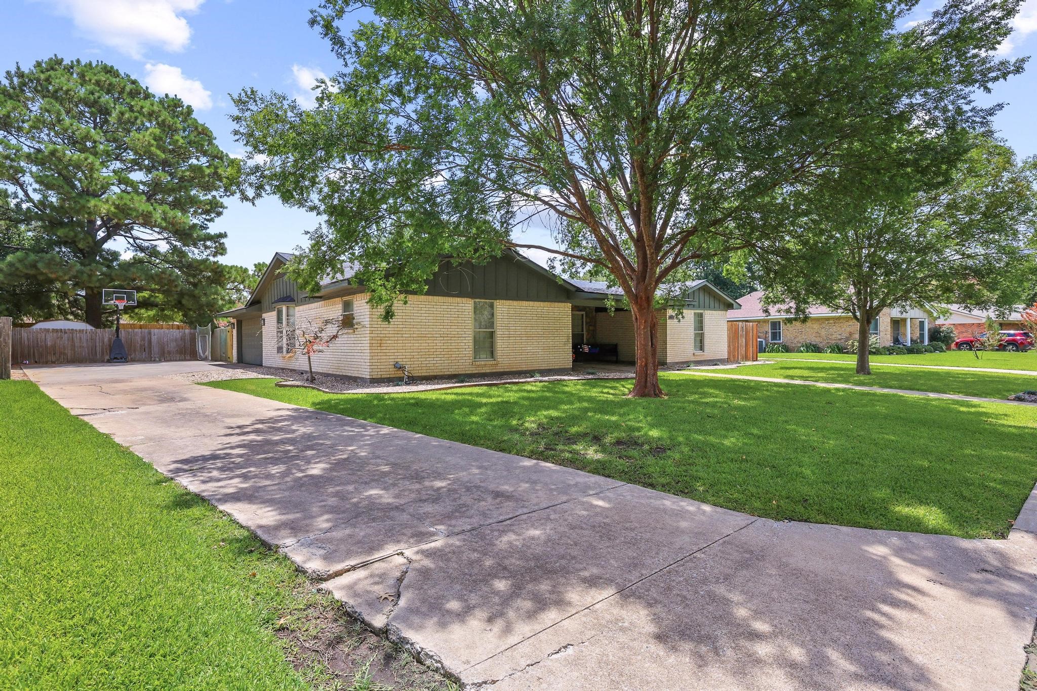 3119 Mimosa Drive
