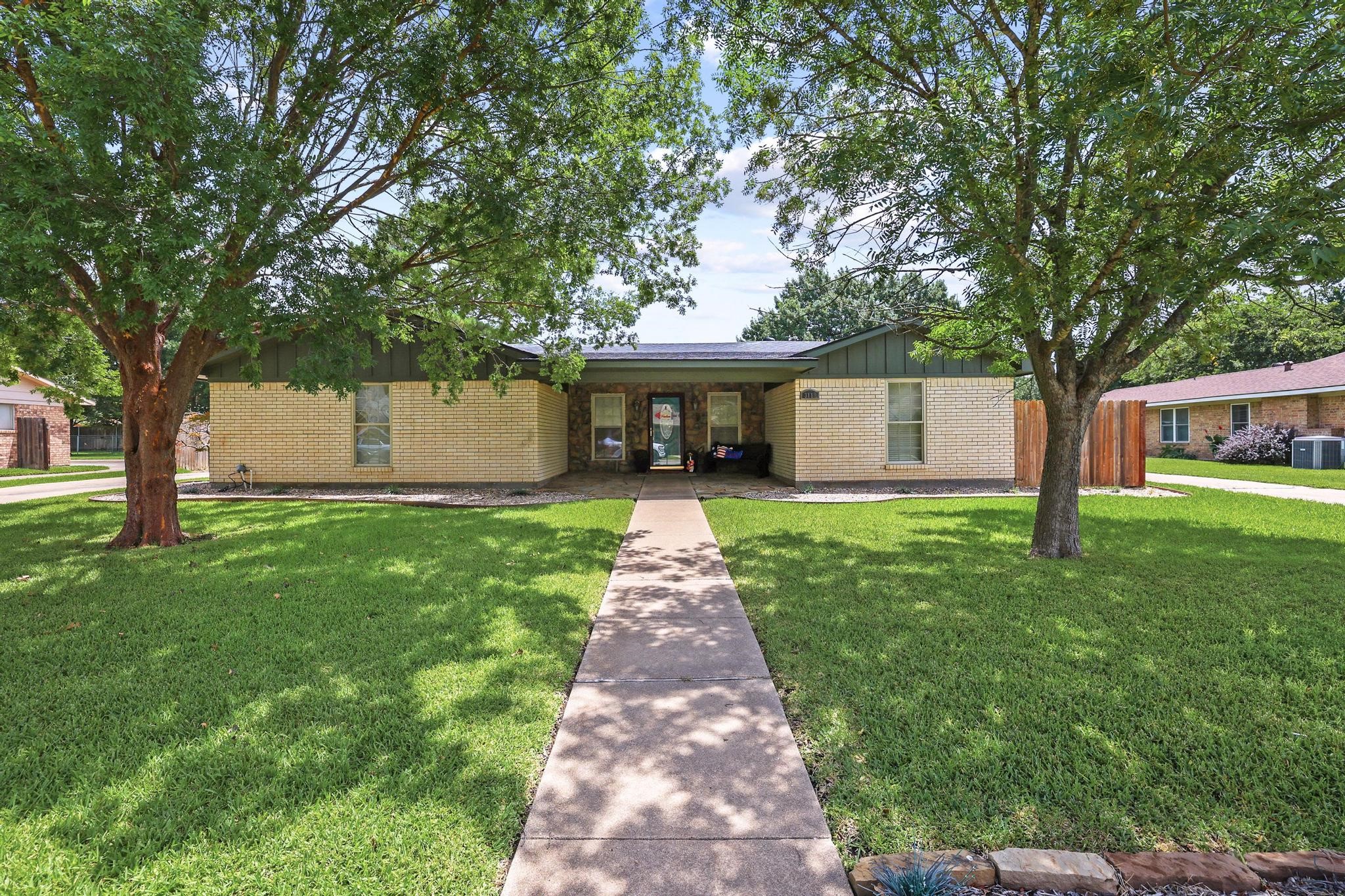 3119 Mimosa Drive