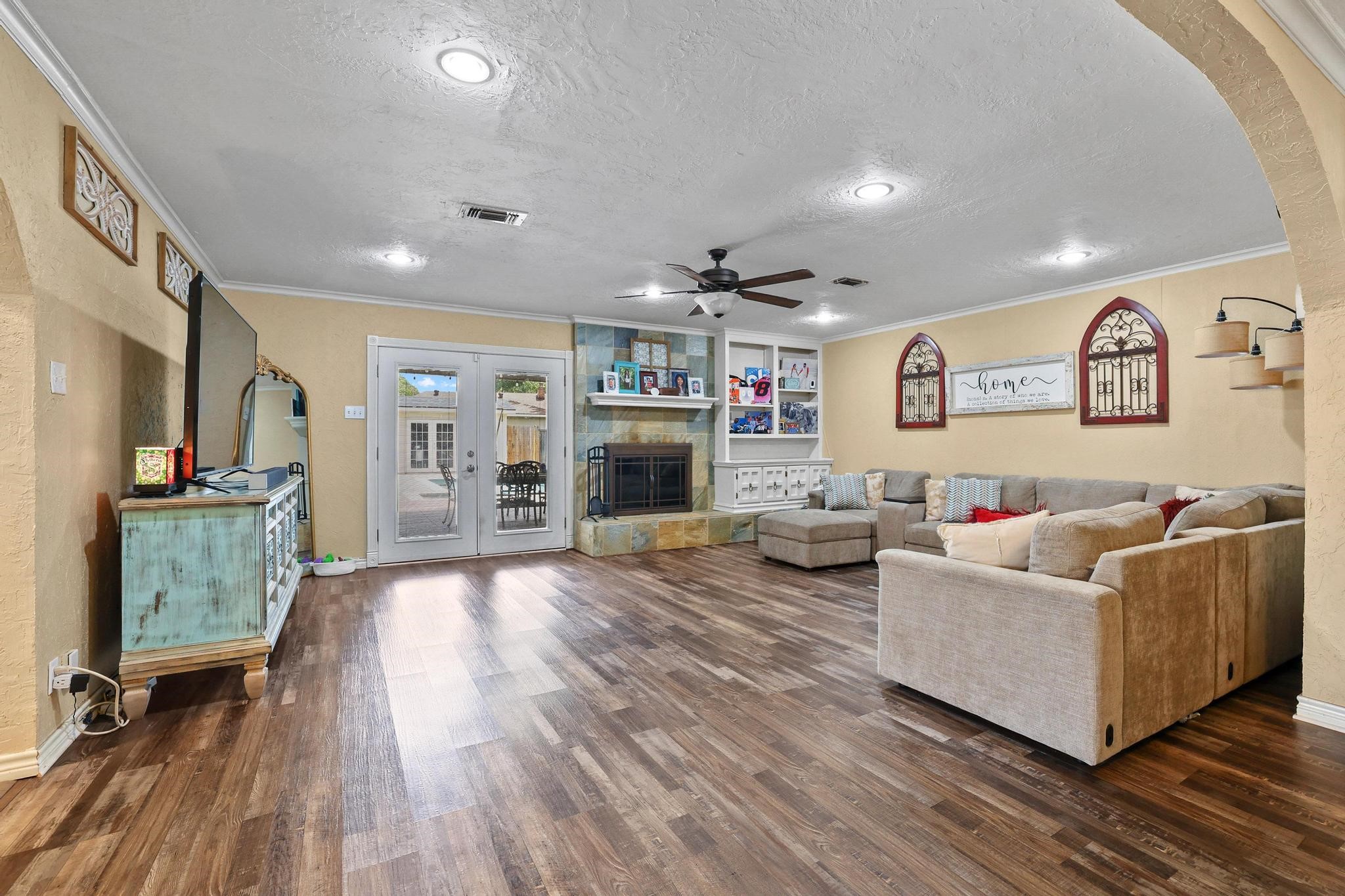3119 Mimosa Drive