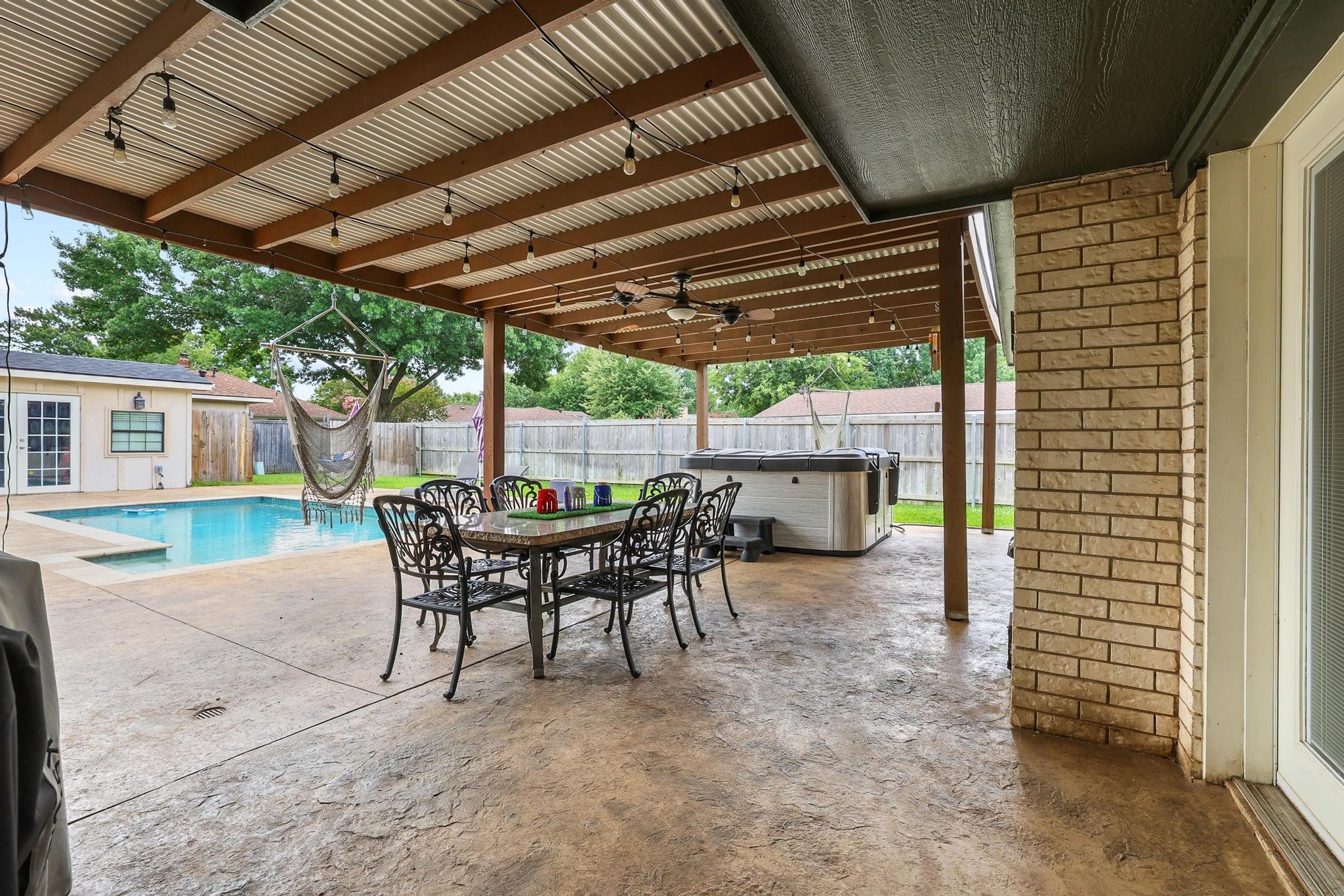 3119 Mimosa Drive