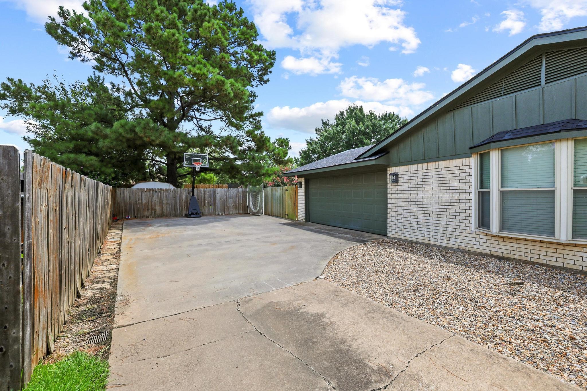 3119 Mimosa Drive