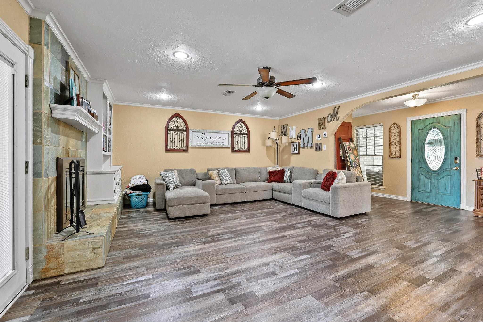 3119 Mimosa Drive
