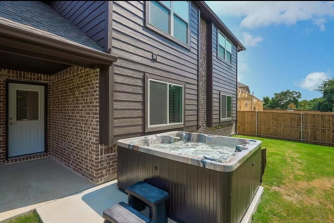 8704 Timber Ridge Drive