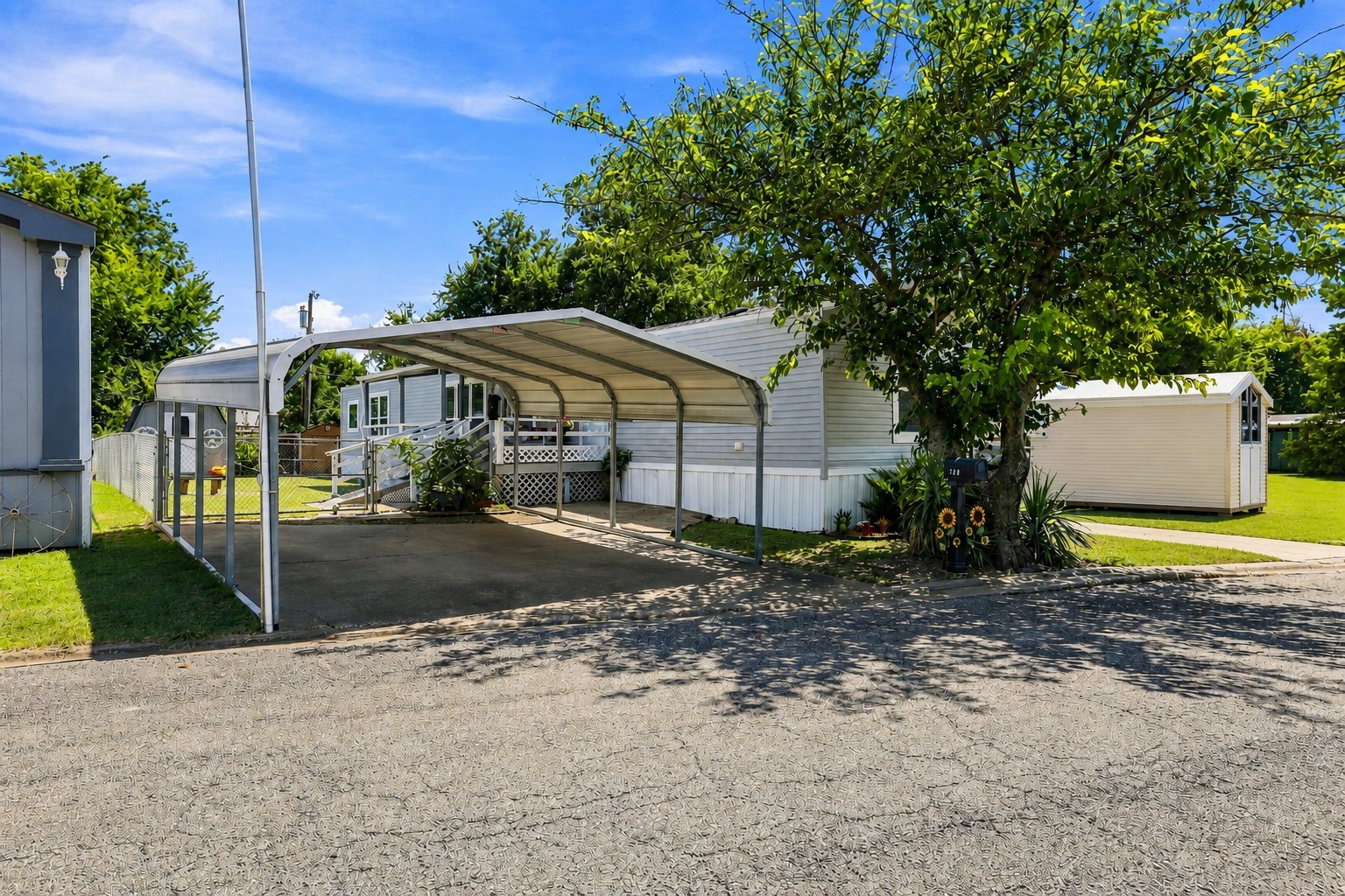 128 Valerie Lane