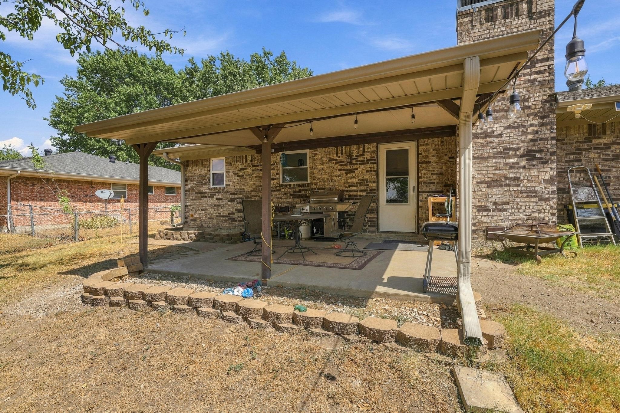 928 Maple Street