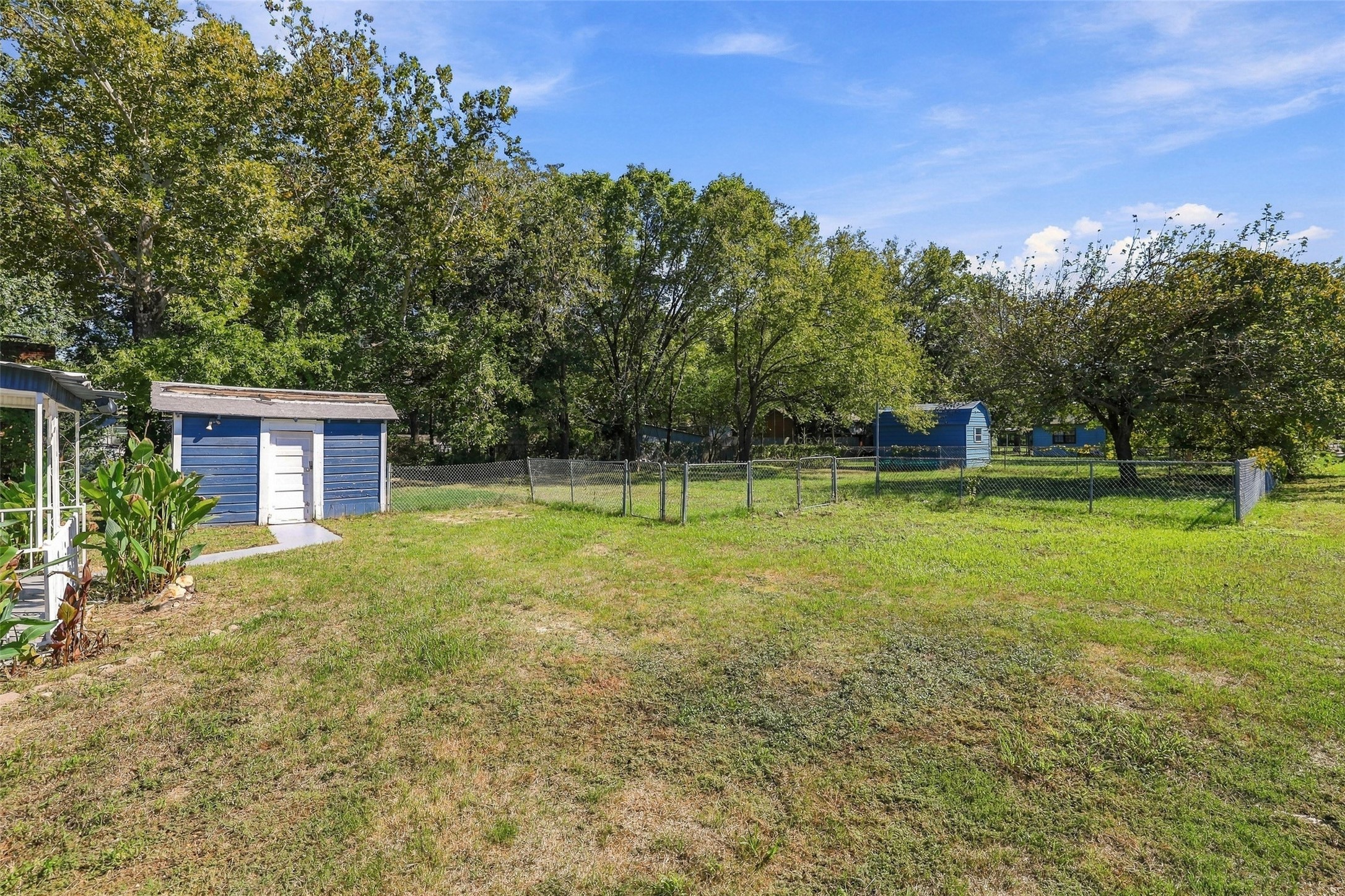 2530 W Elm Street