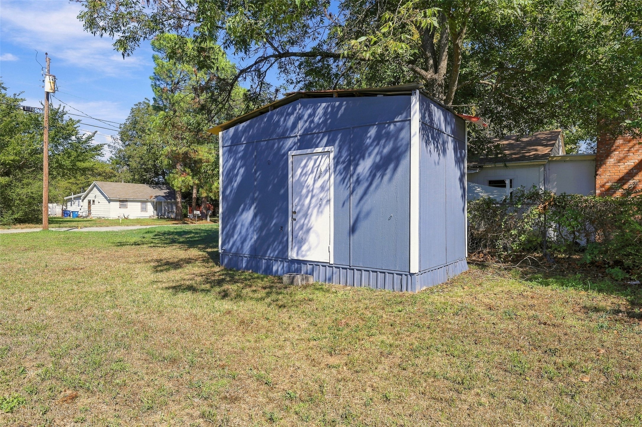 2530 W Elm Street
