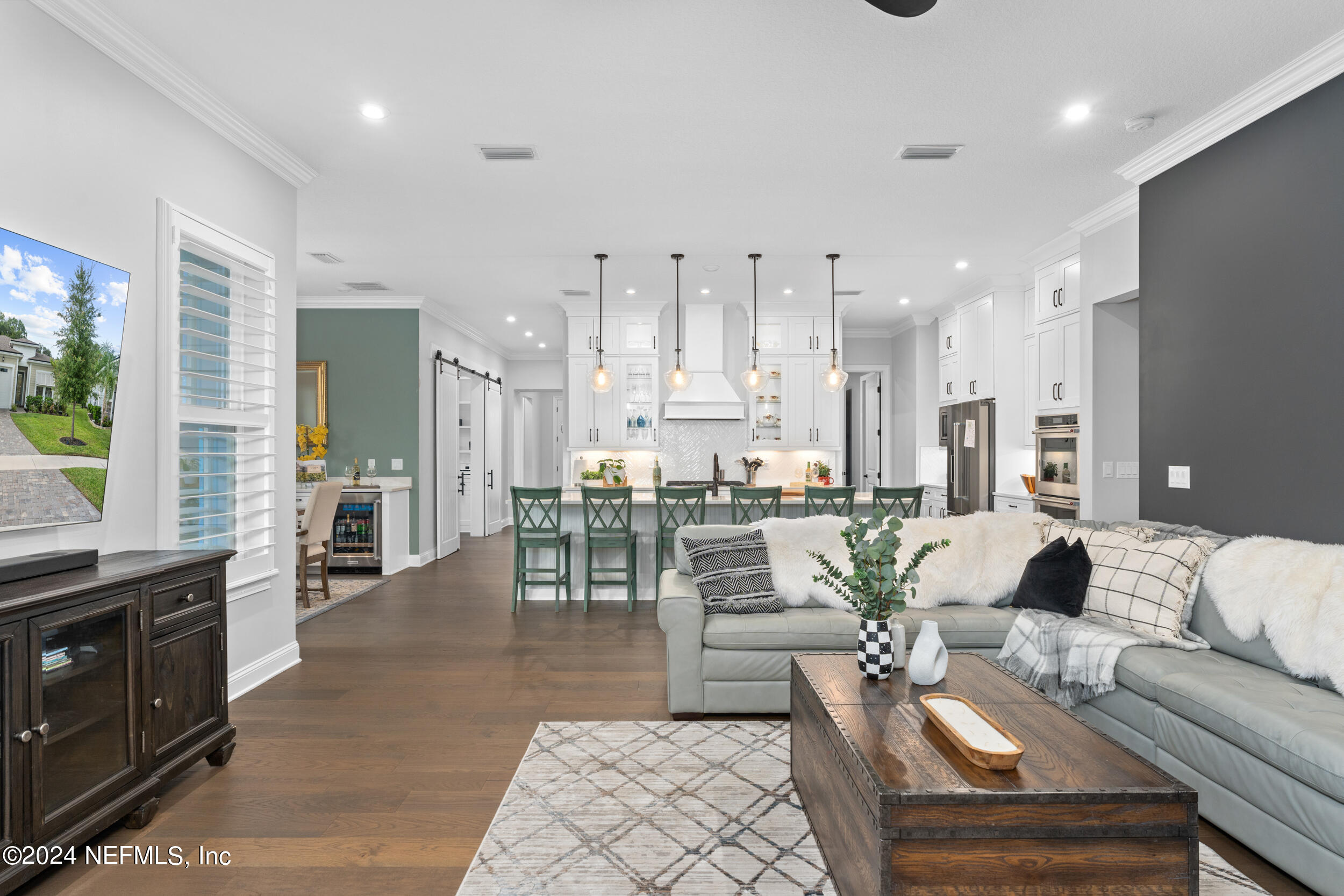 152 HOPTREE PLACE