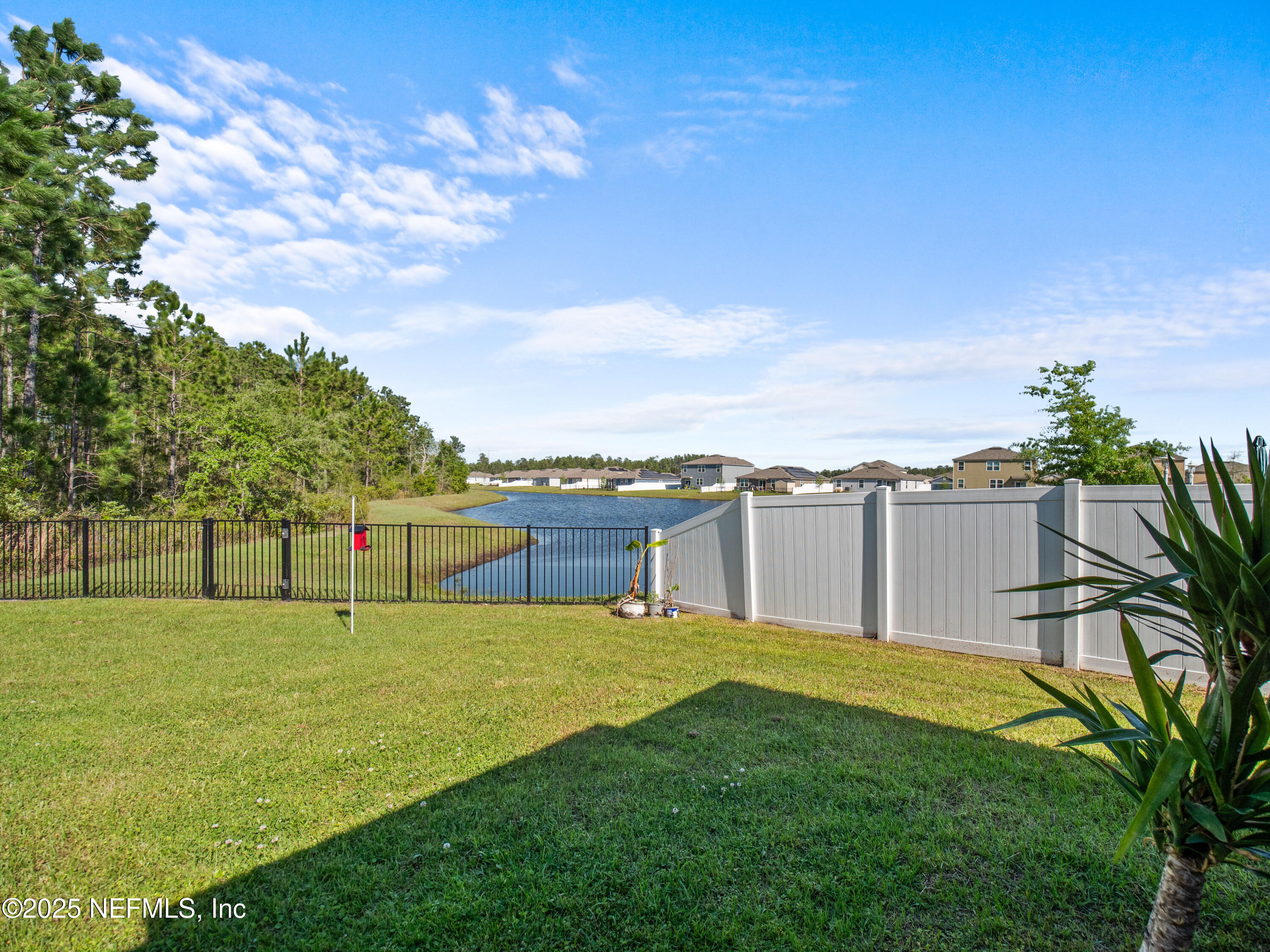 6512 BUCKING BRONCO Drive