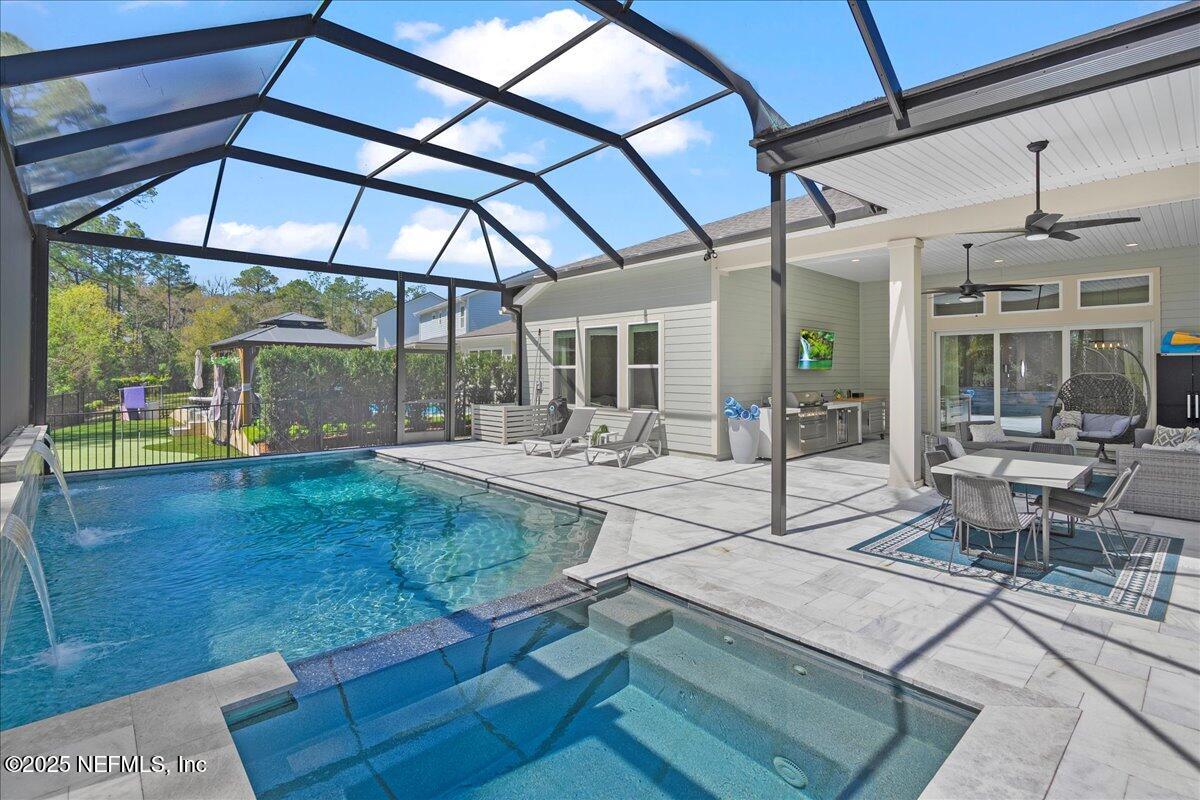 470 PARKBLUFF Circle