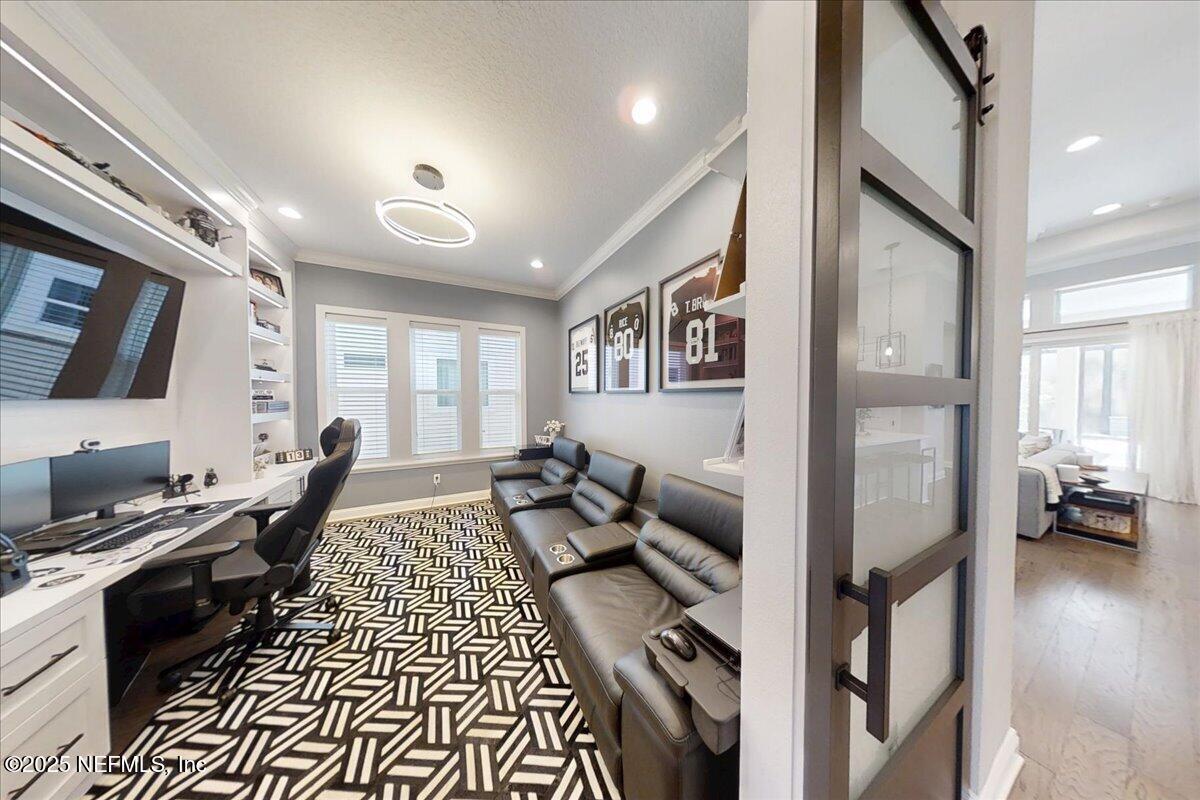 470 PARKBLUFF Circle