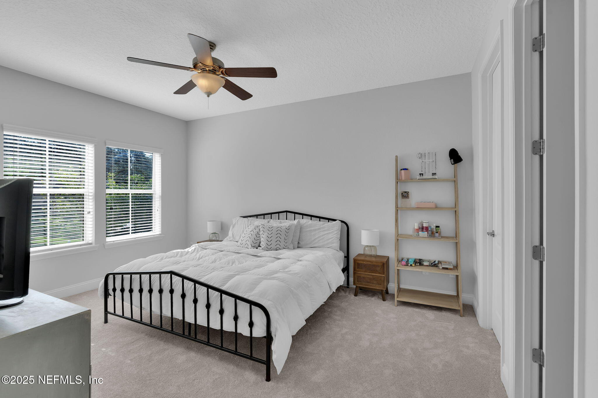 24 STATELY SHOALS Trail