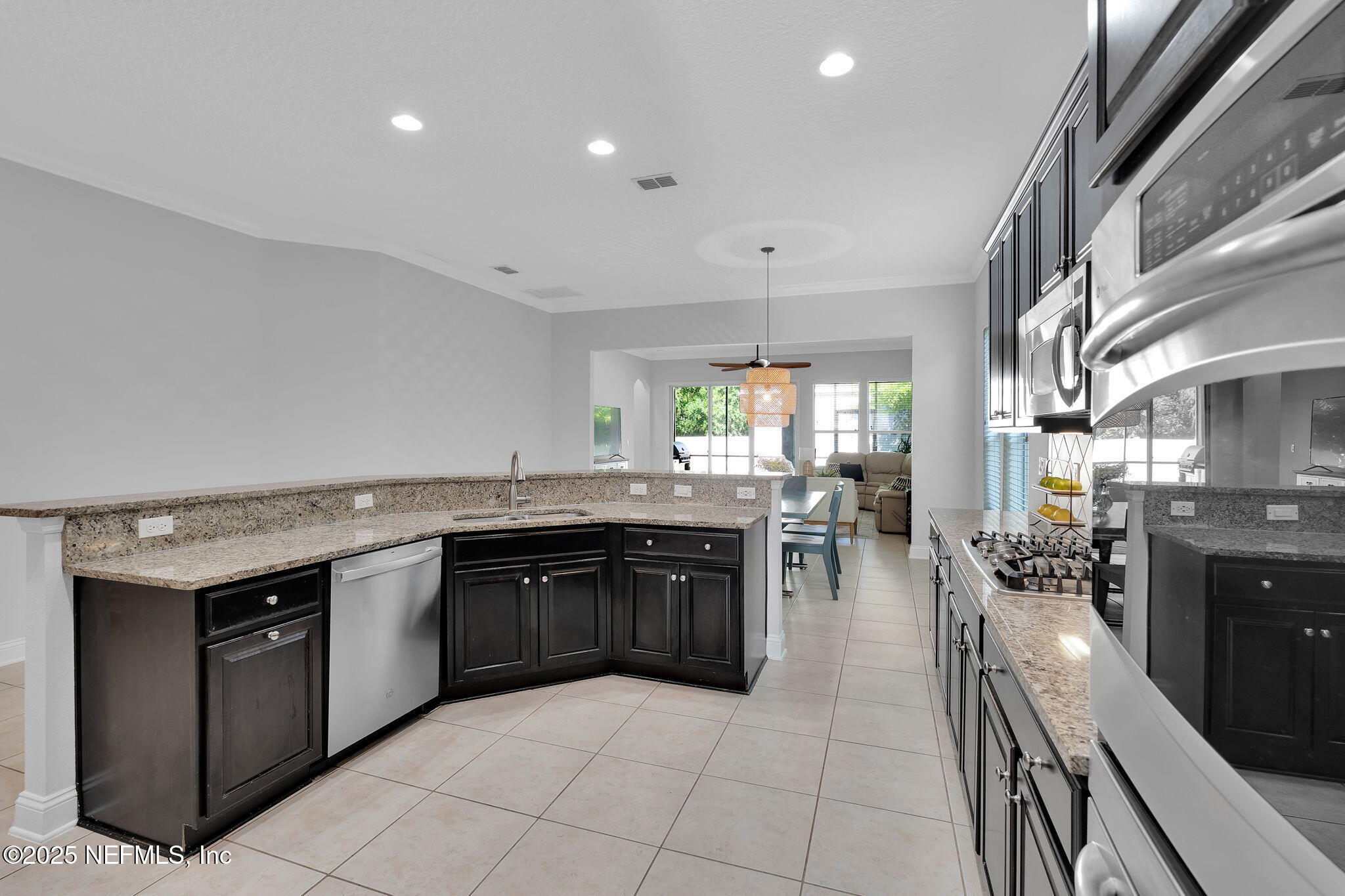 24 STATELY SHOALS Trail