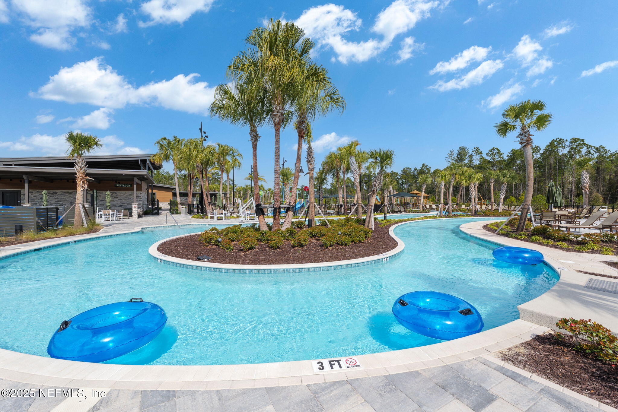 561 KENDALL CROSSING Drive, St. Johns