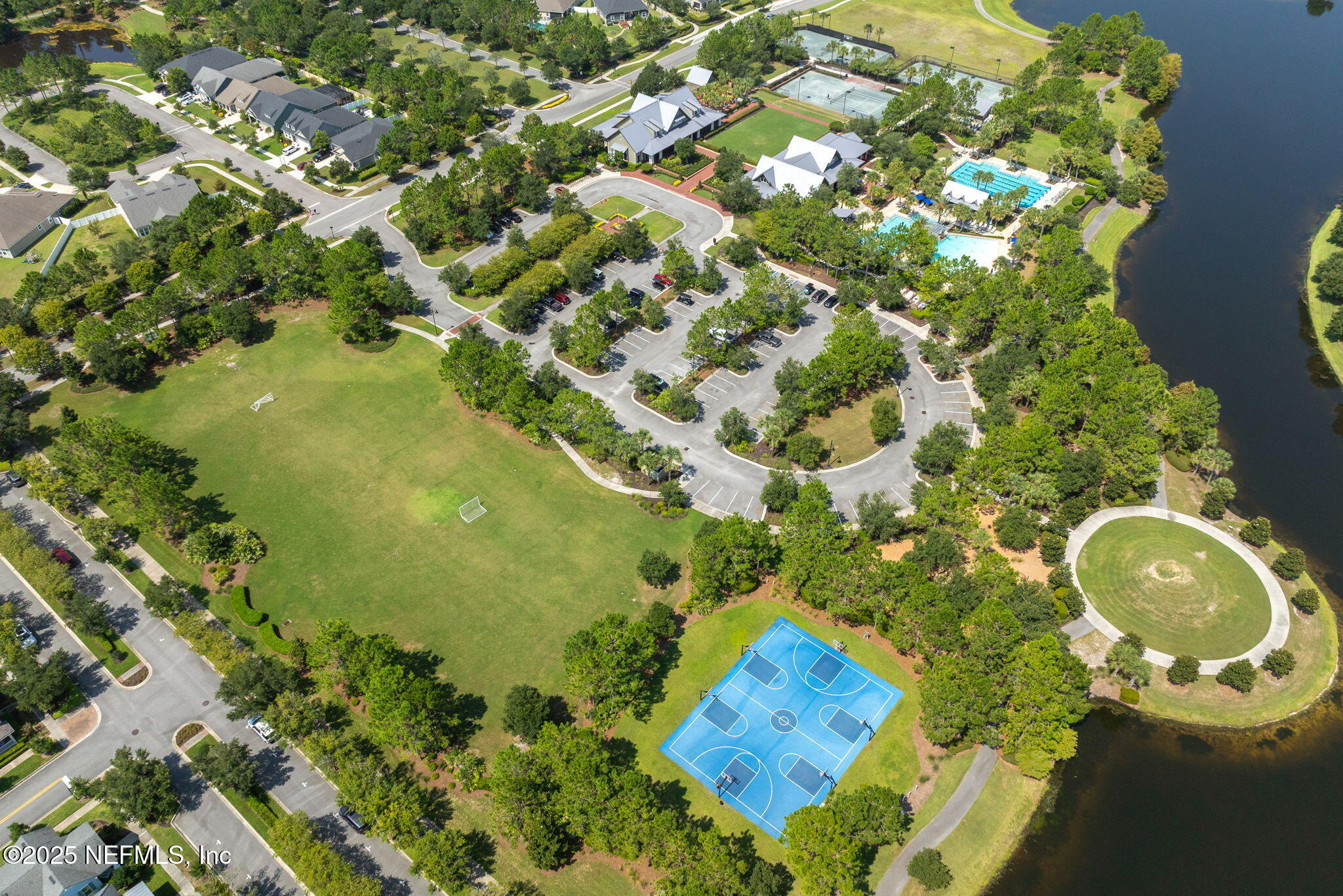 561 KENDALL CROSSING Drive, St. Johns