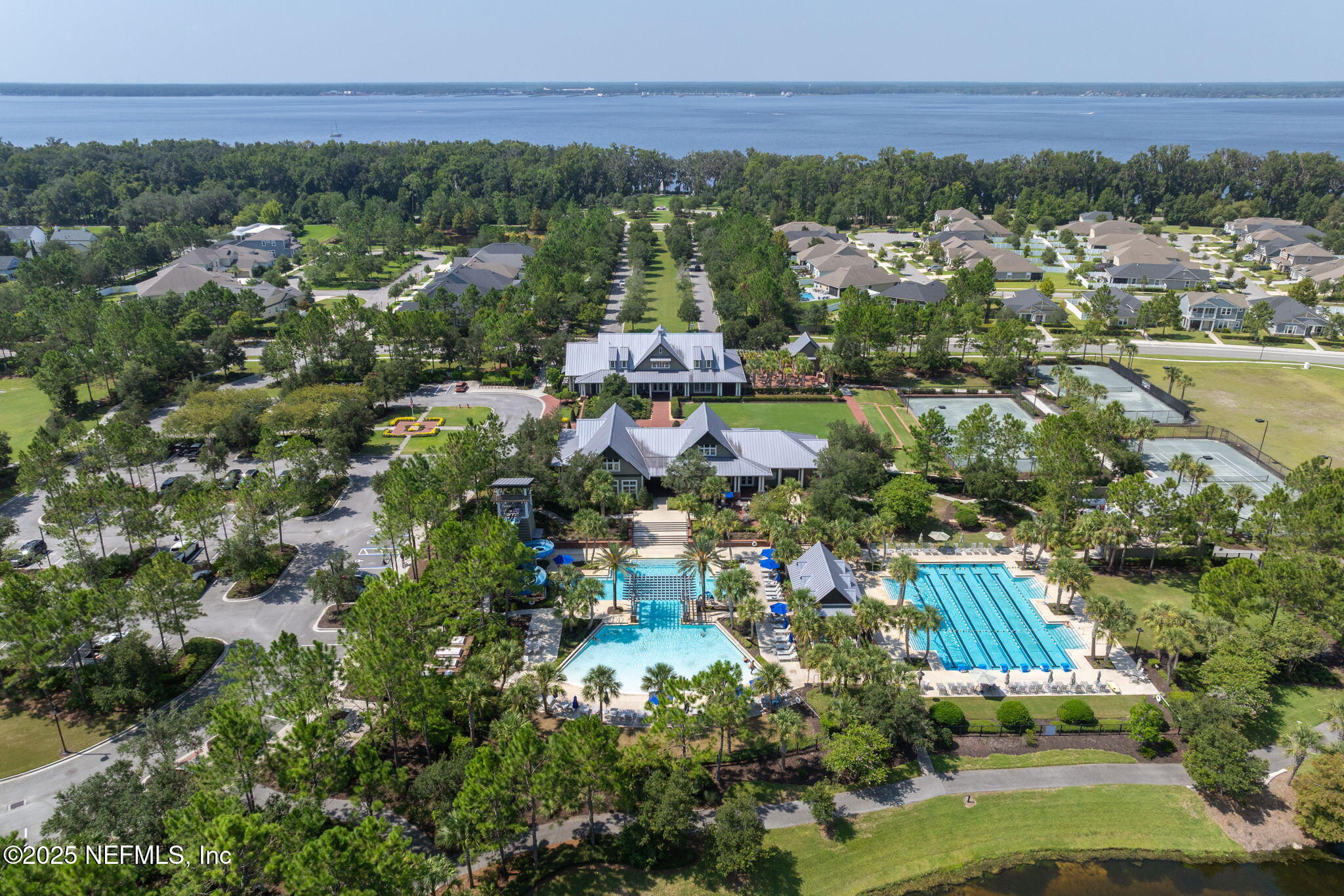561 KENDALL CROSSING Drive, St. Johns