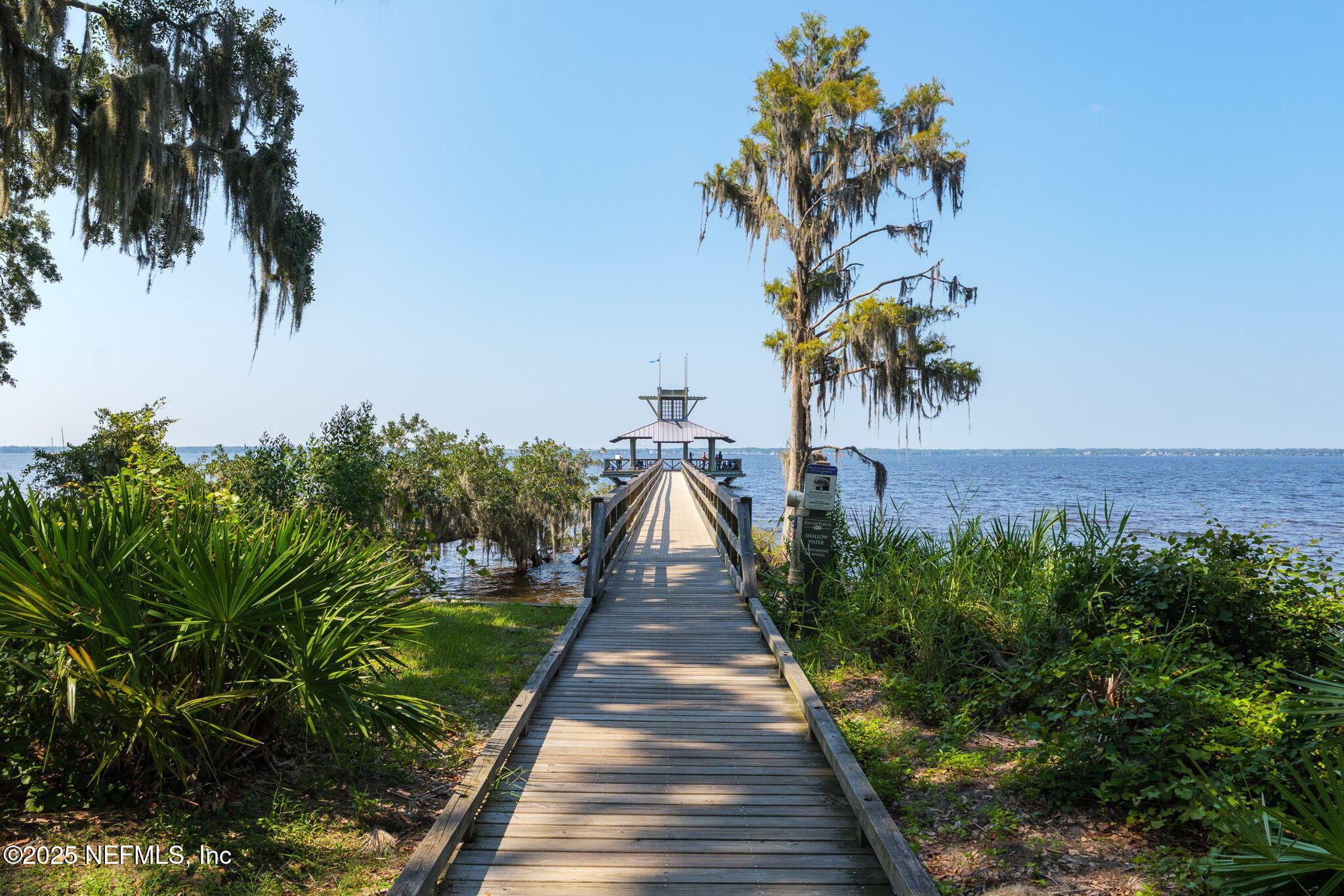 561 KENDALL CROSSING Drive, St. Johns